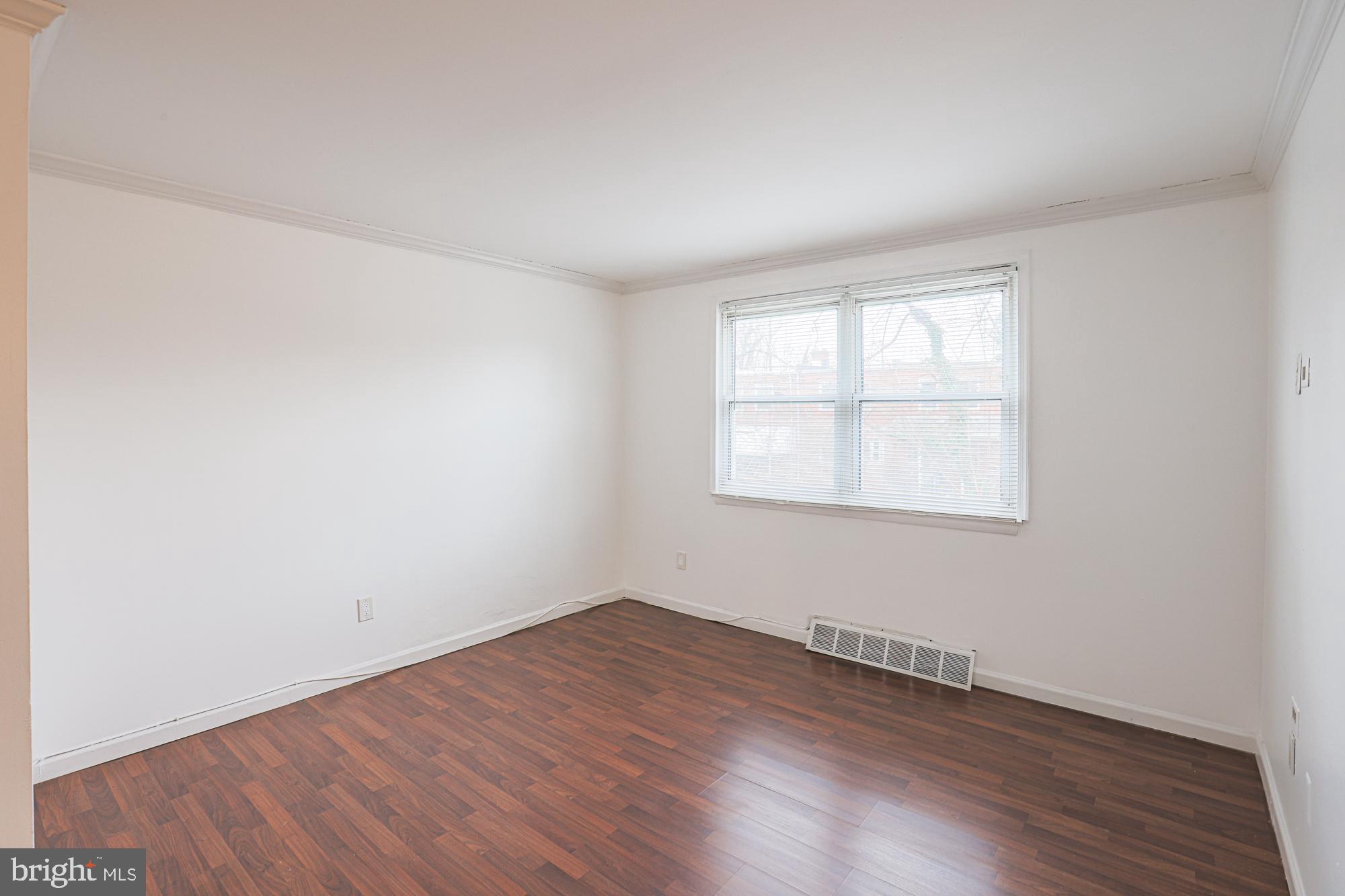 MEDFIELD - Residential Lease