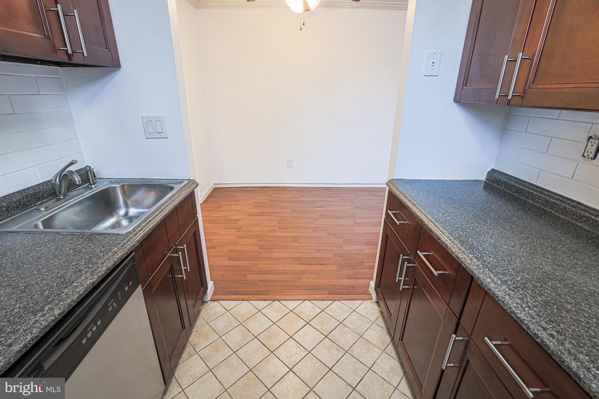 MEDFIELD - Residential Lease