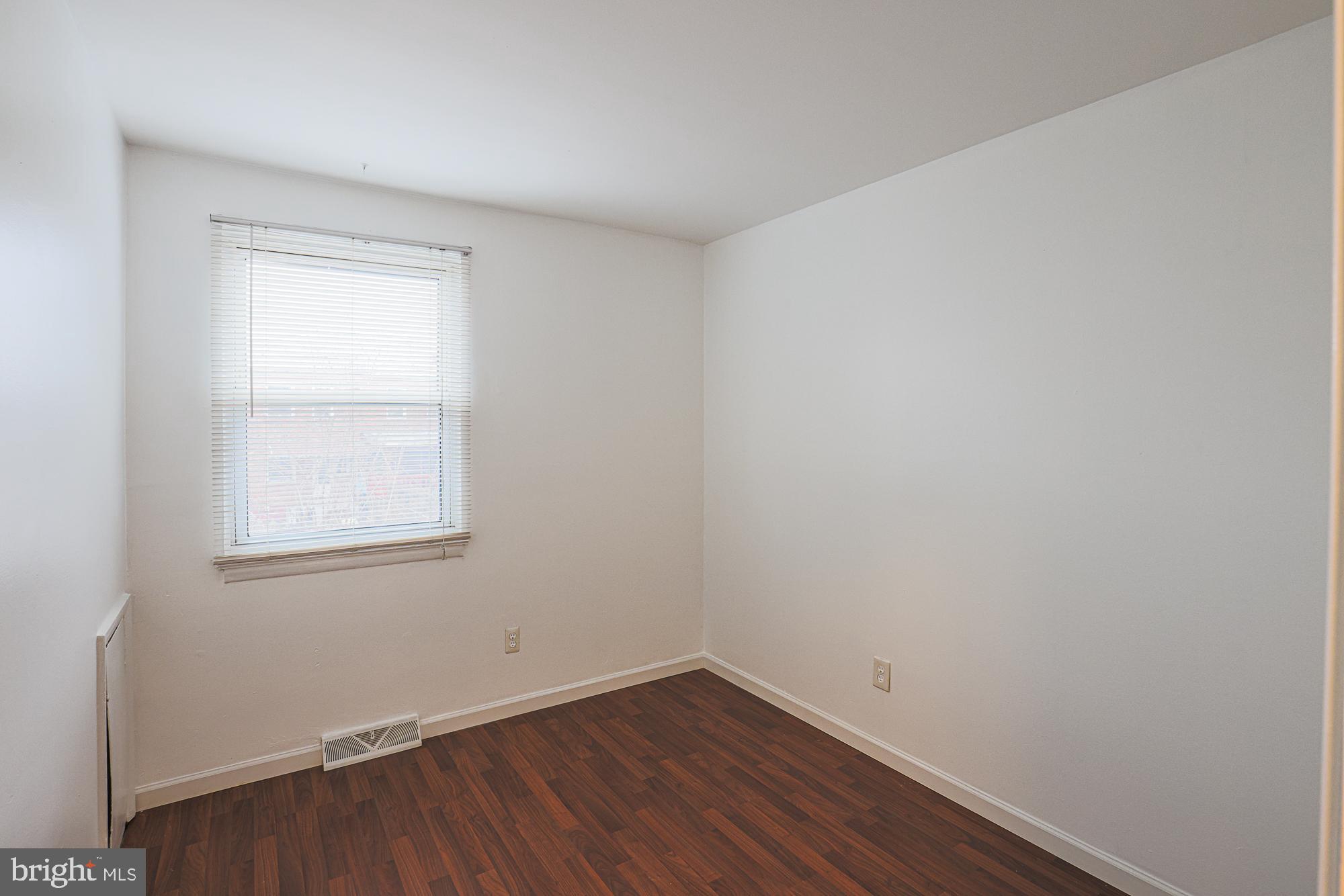 MEDFIELD - Residential Lease