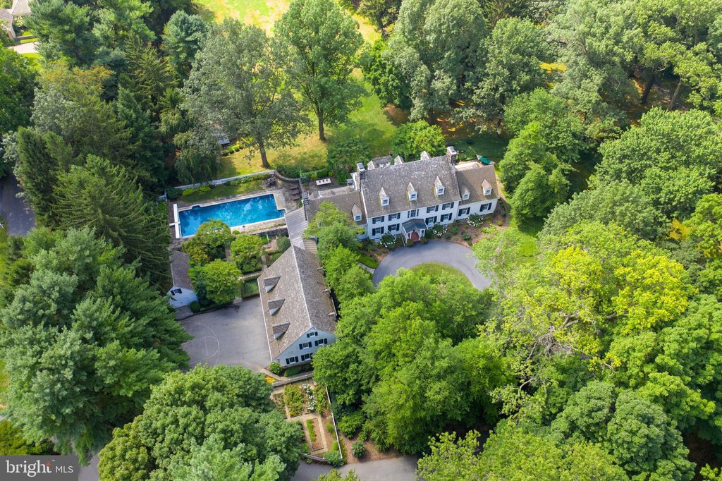 Photo of 260 ESHELMAN RD, LANCASTER, PA 17601 (MLS # PALA2029522)