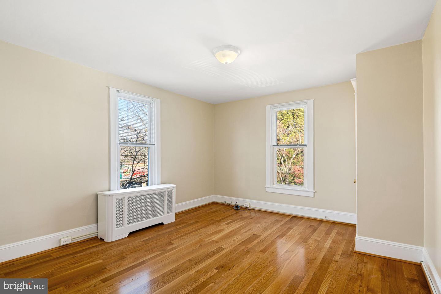 1 N LINDEN AVENUE 2ND FLOOR