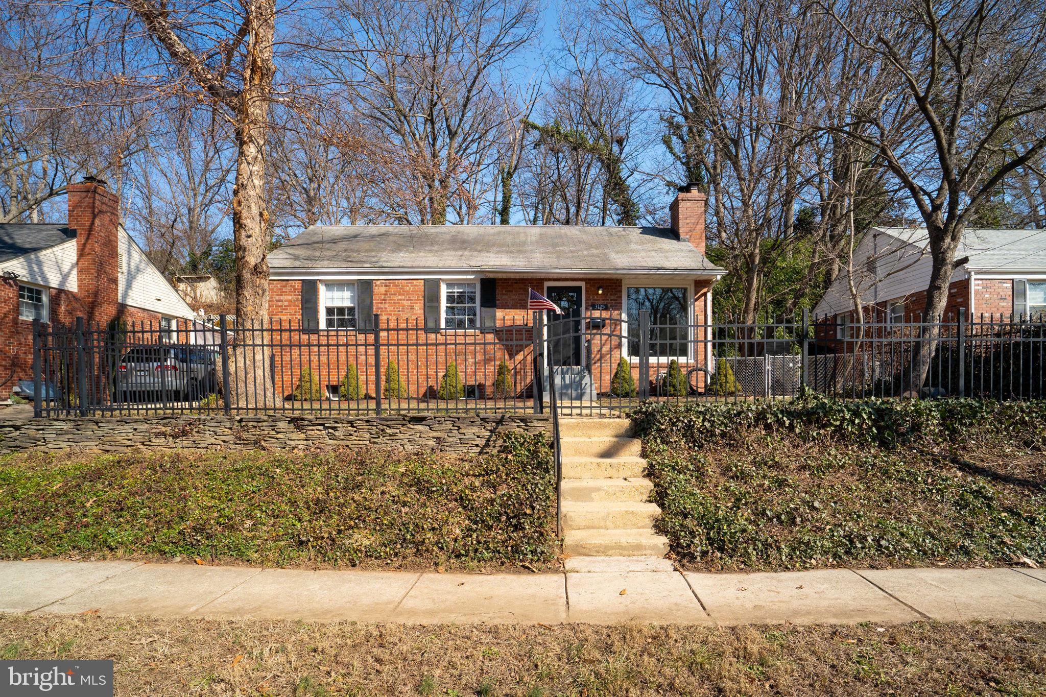 MCKENZIE LEWIS PROPERTY - Residential