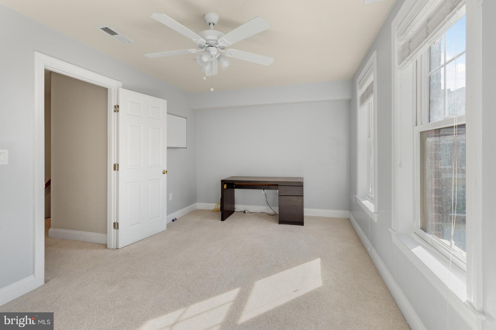 QUEEN VILLAGE - Residential Lease