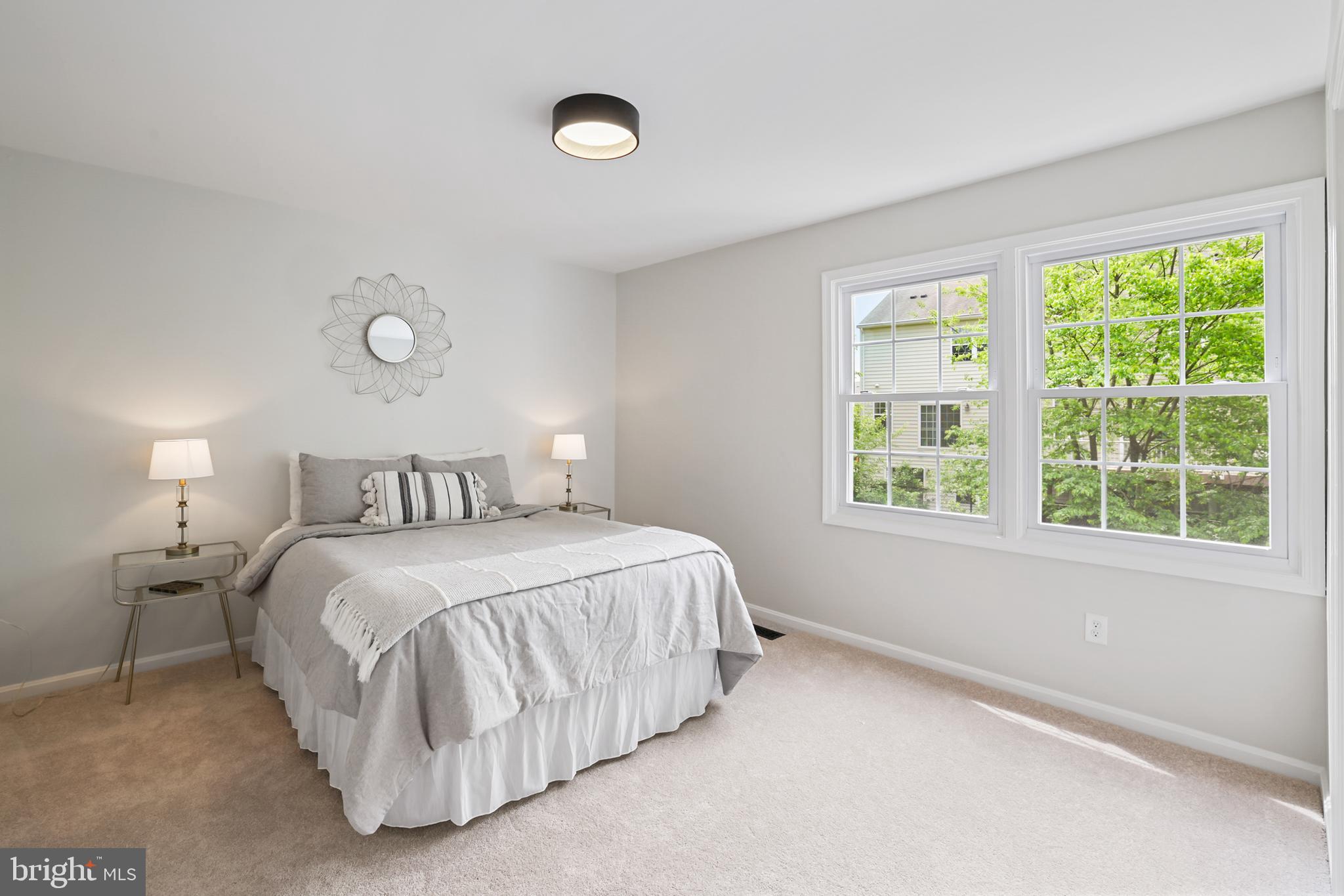 FRANCONIA COMMONS - Residential