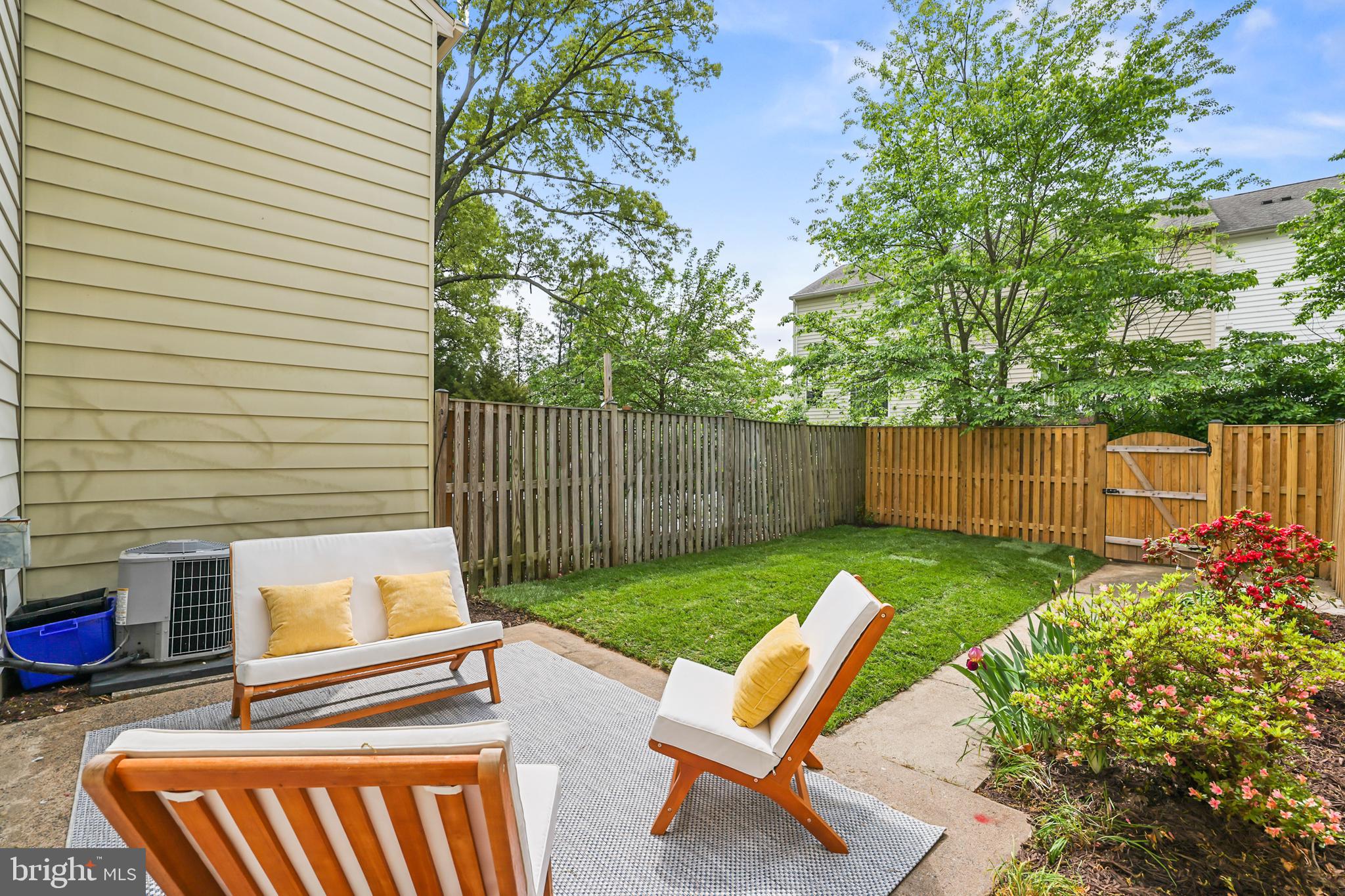 FRANCONIA COMMONS - Residential