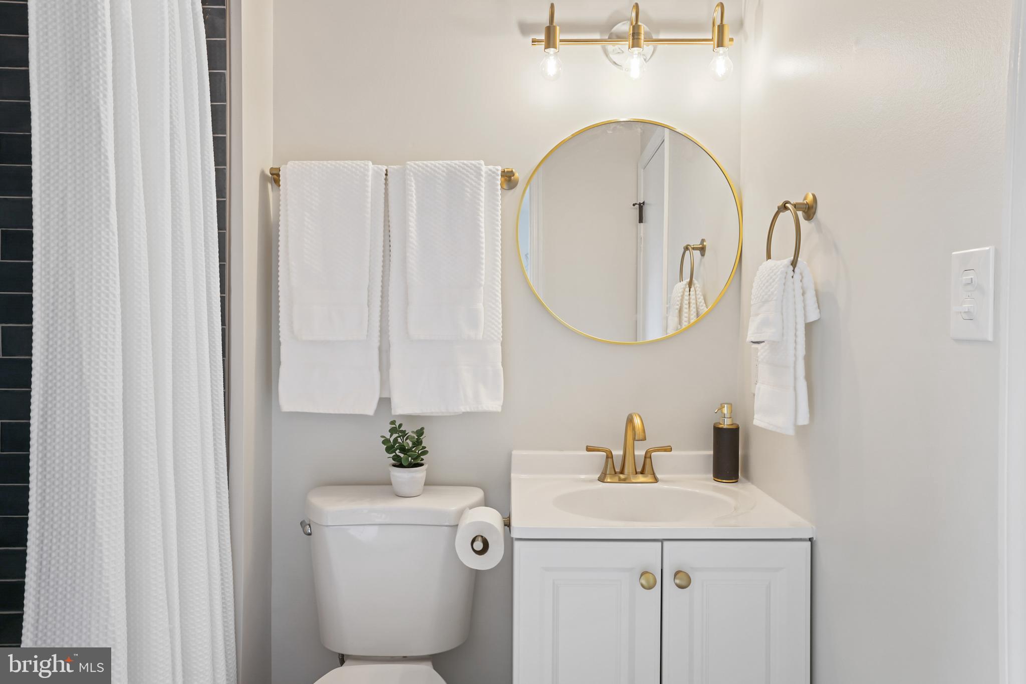 FRANCONIA COMMONS - Residential