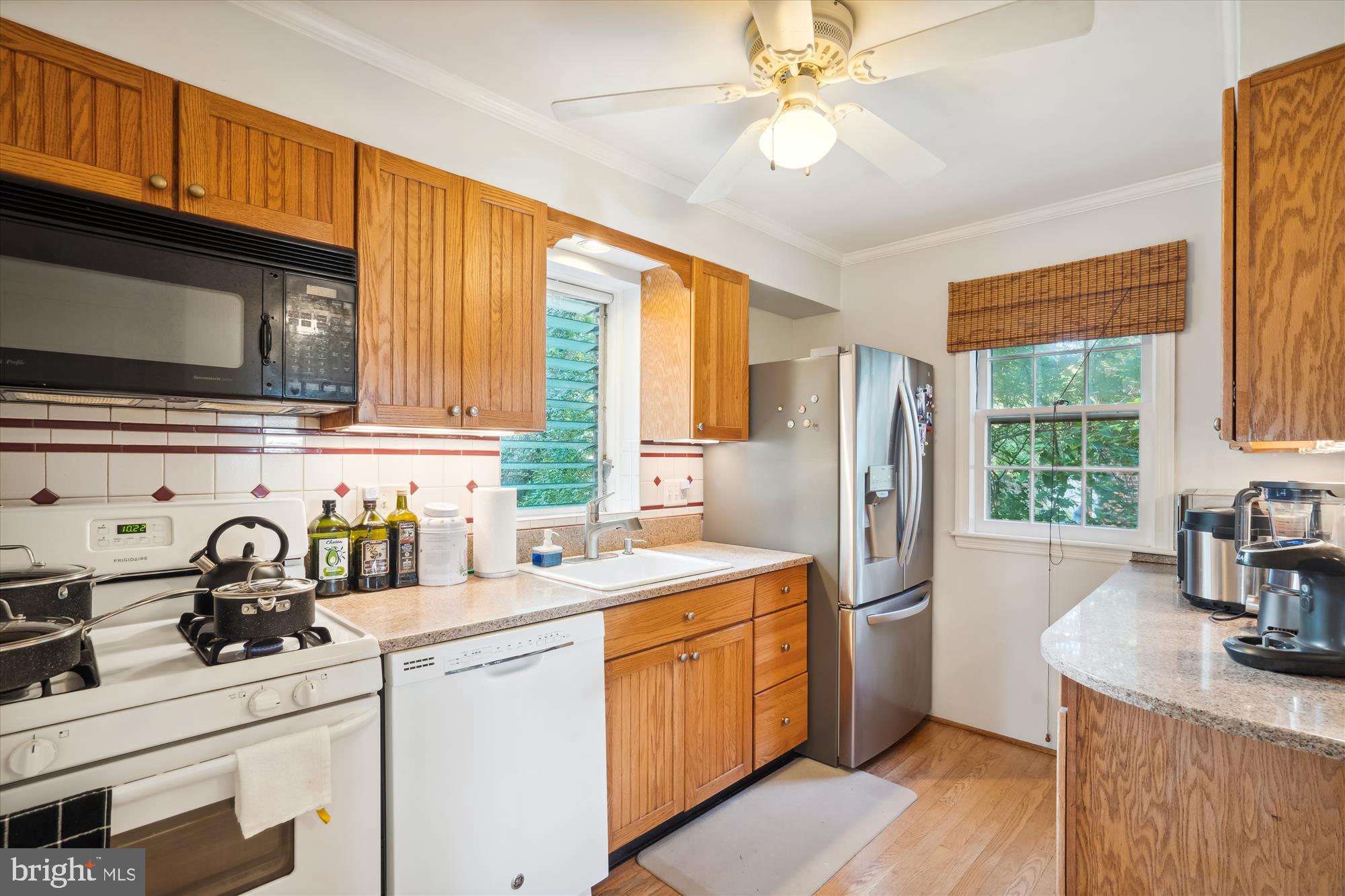 UNIVERSITY HILLS - Residential