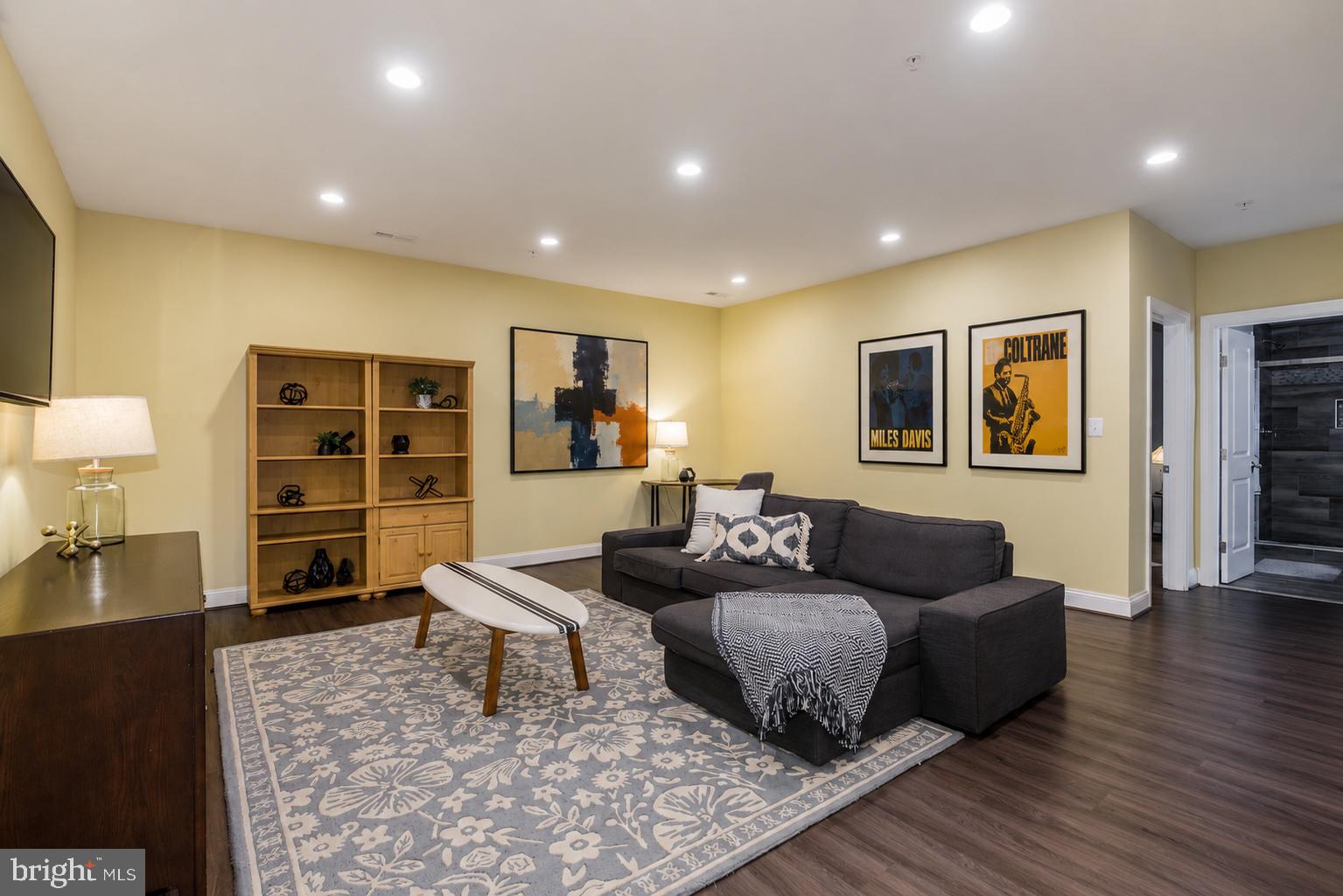 BLAIR - Residential