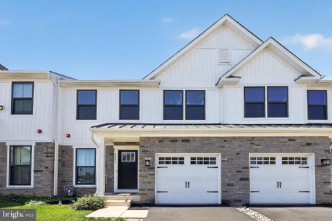 Townhouse For Rent - 8005 Milltown Circle<br/> Montgomery County, CHELTENHAM, PA 19012