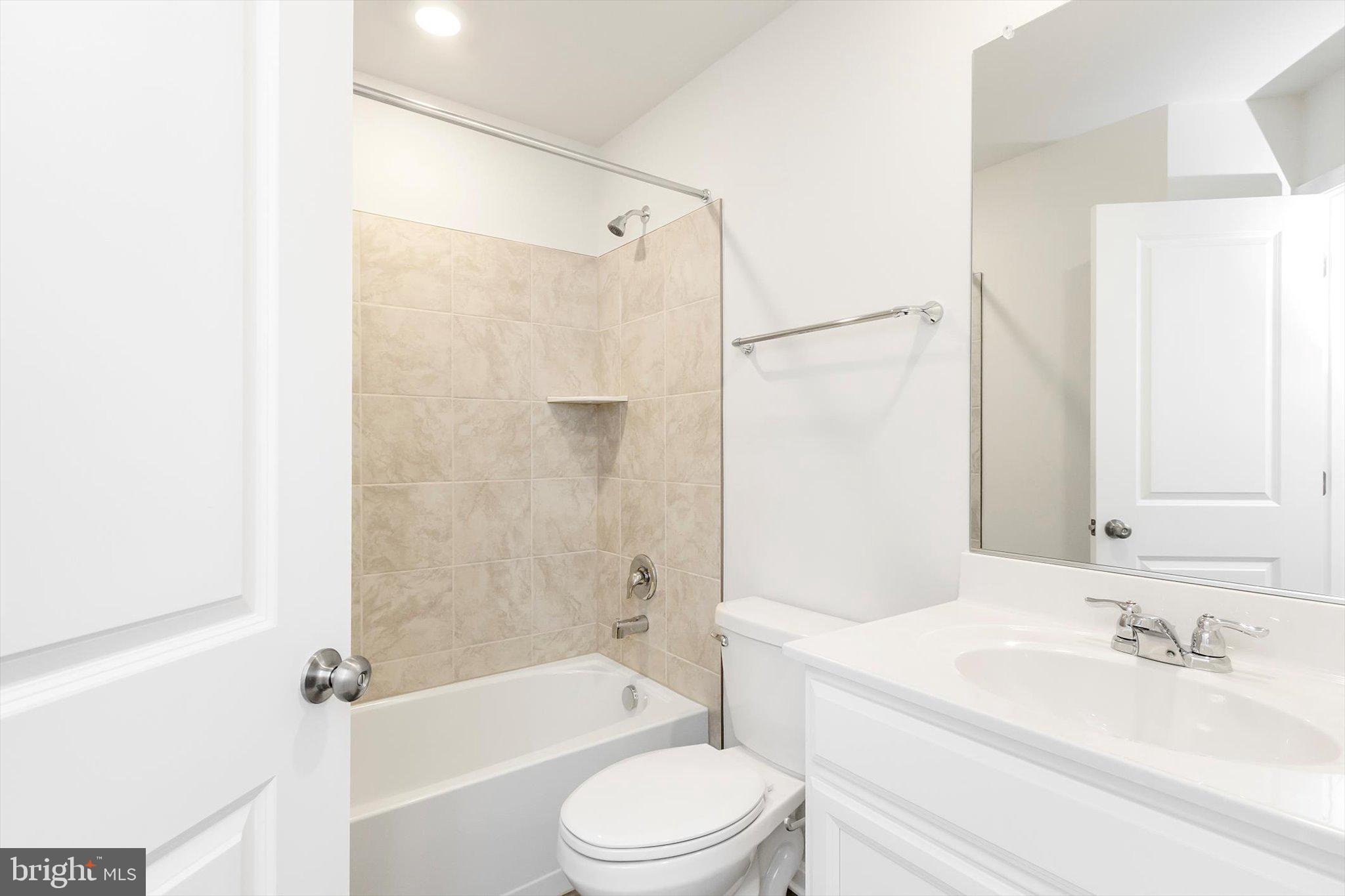 NORBORNE GLEBE - Residential Lease