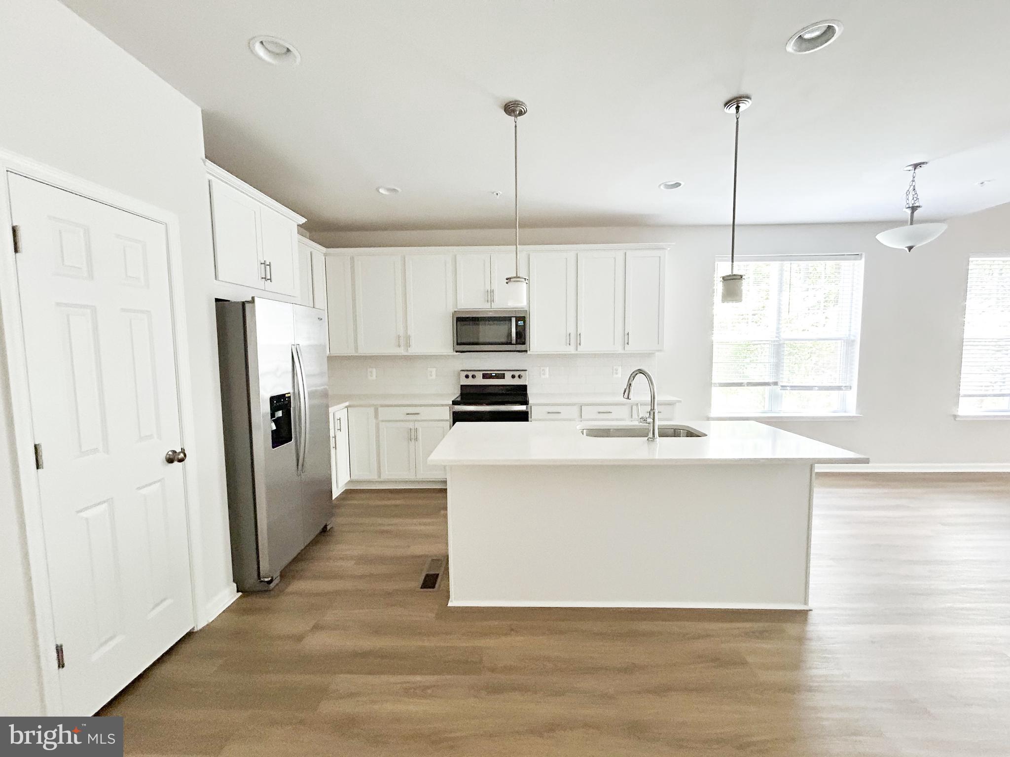 SWAN POINT - Residential
