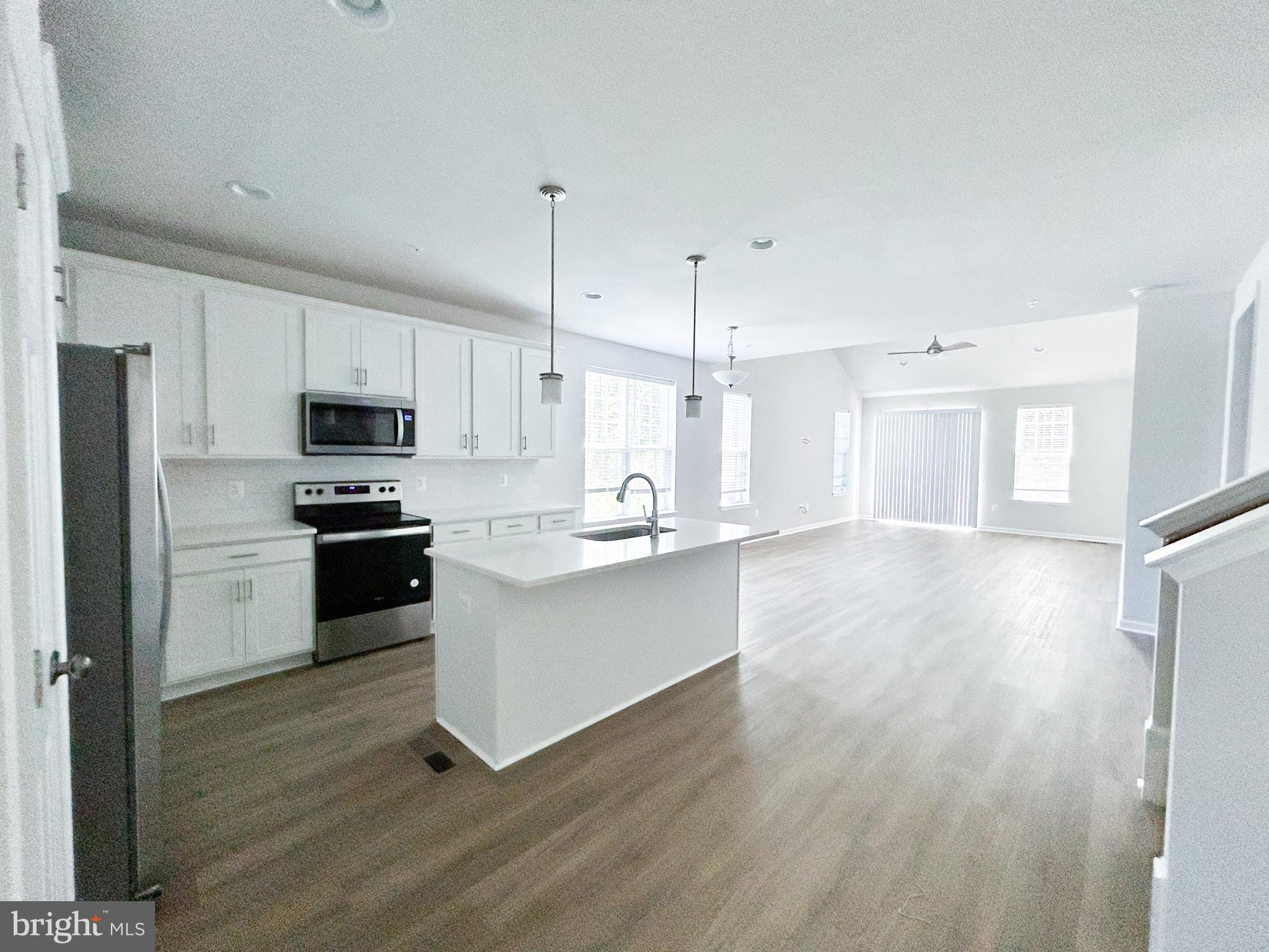SWAN POINT - Residential