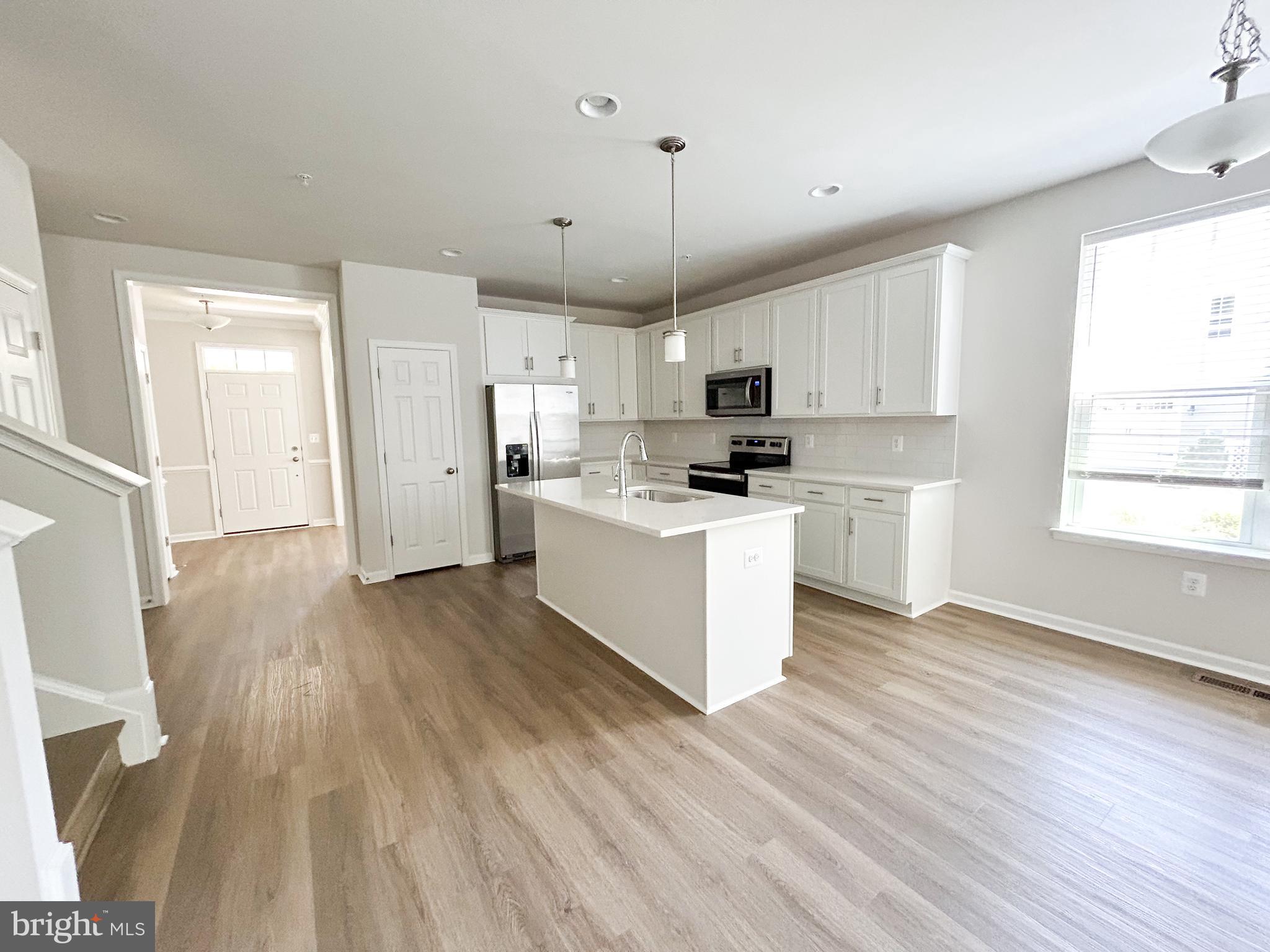 SWAN POINT - Residential