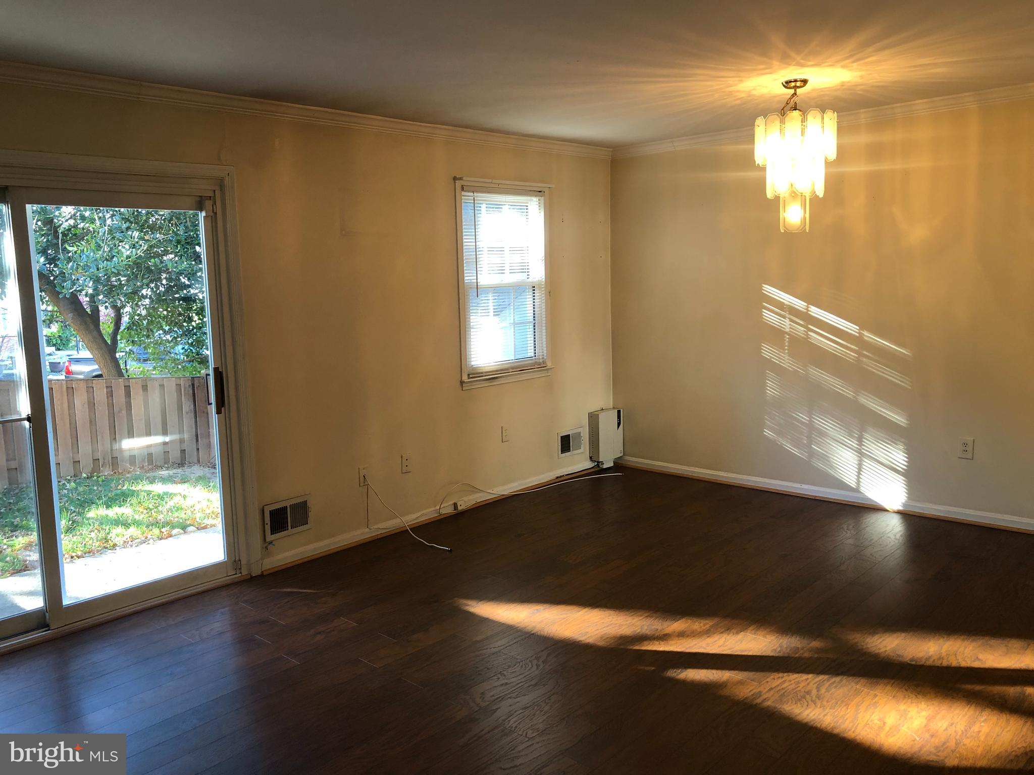 SHADY GROVE VILLAGE - Residential Lease