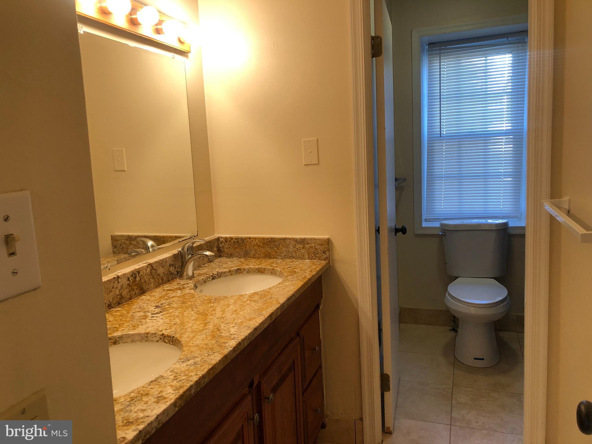 SHADY GROVE VILLAGE - Residential Lease