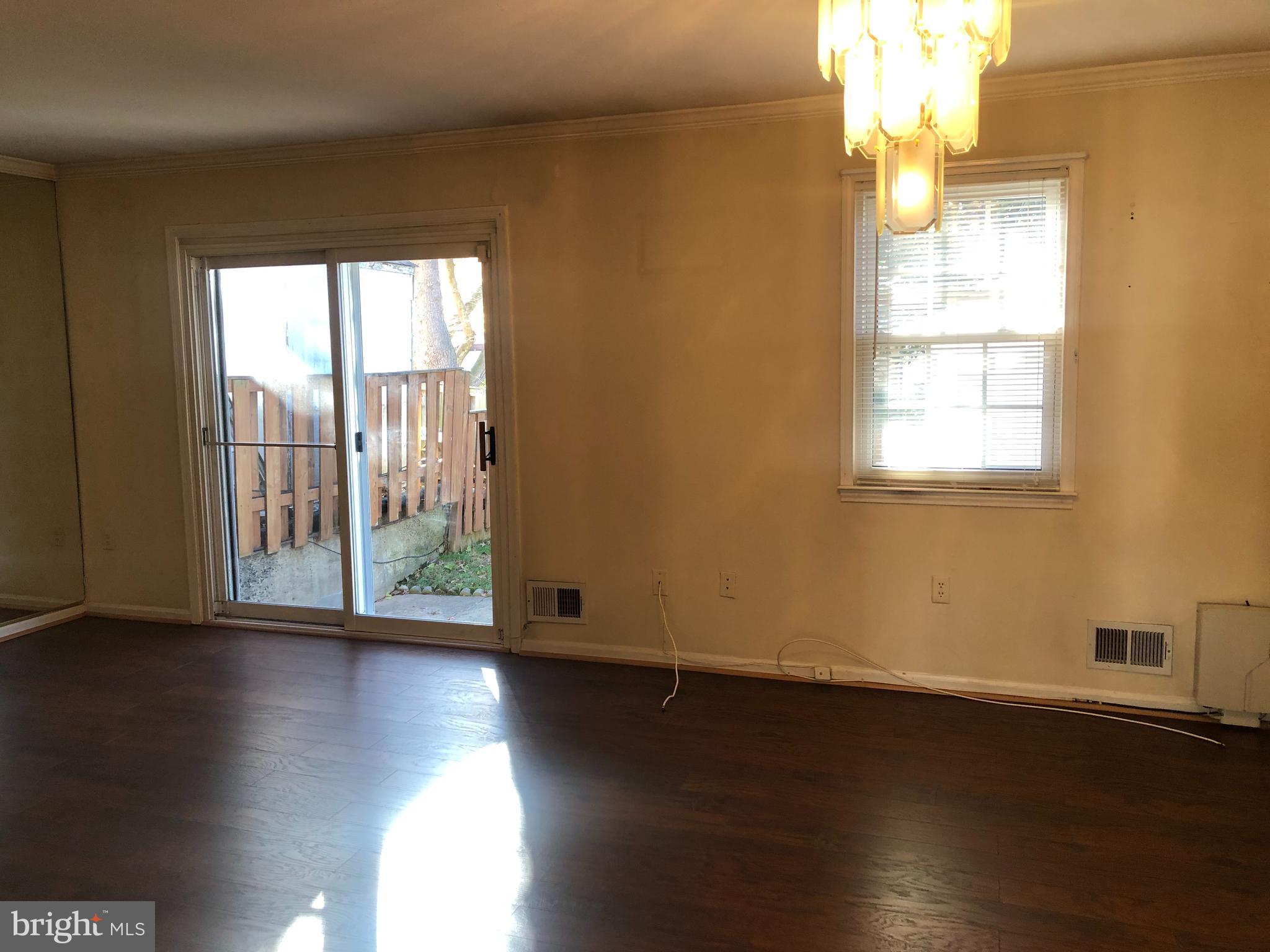 SHADY GROVE VILLAGE - Residential Lease