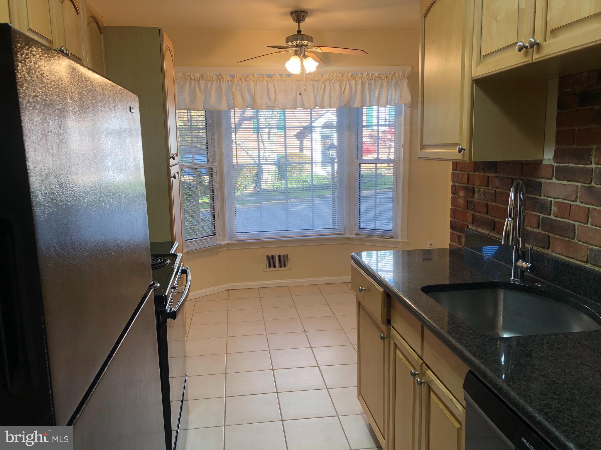 SHADY GROVE VILLAGE - Residential Lease