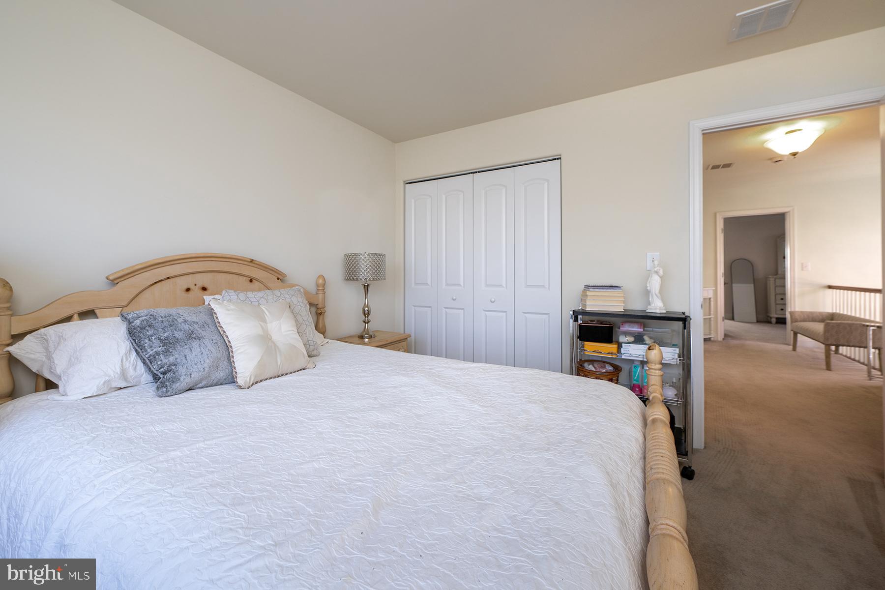 HAWTHORNE ESTATES - Residential