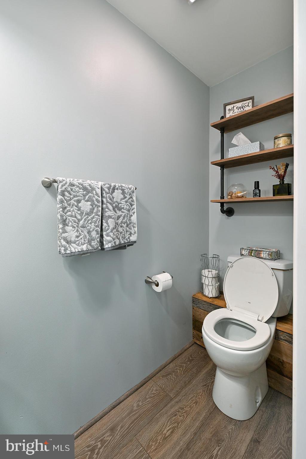 HAWTHORNE ESTATES - Residential