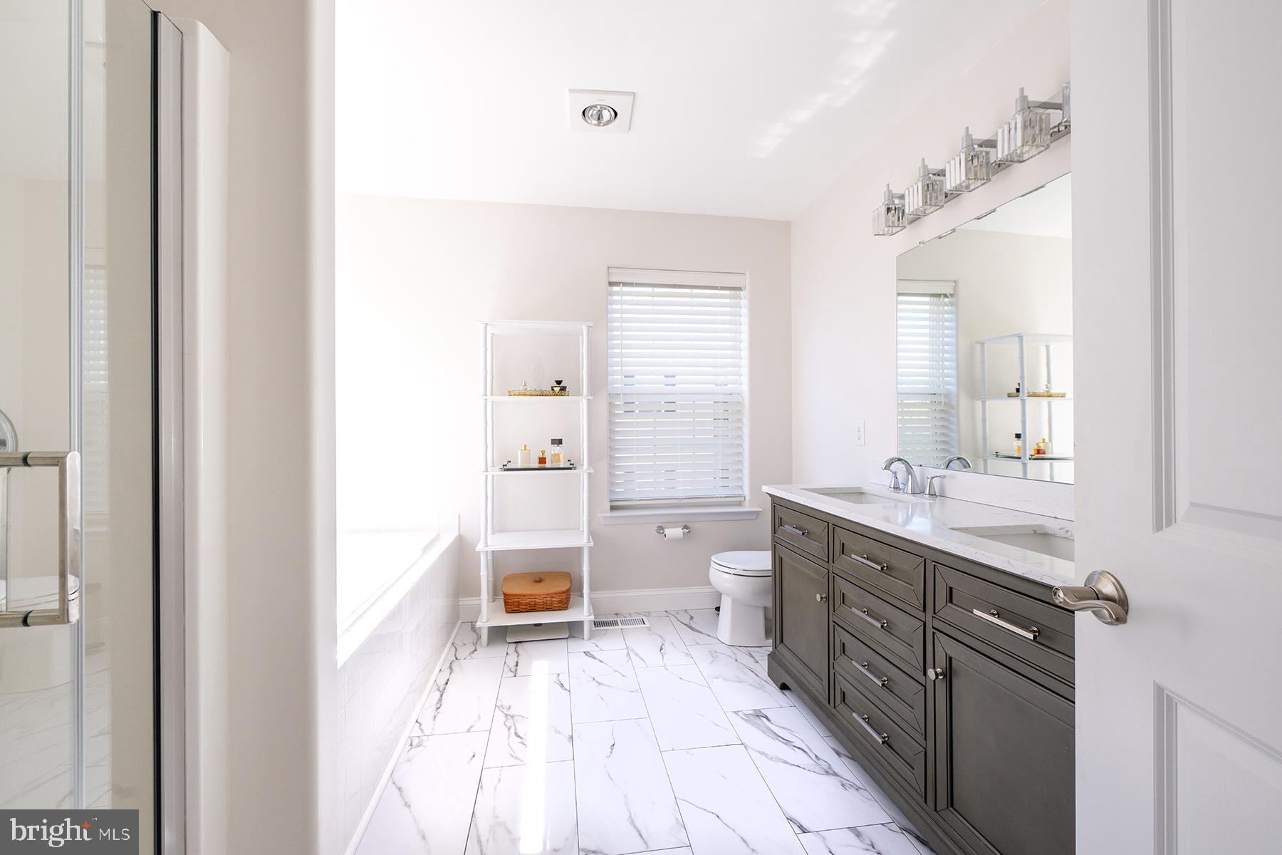 HAWTHORNE ESTATES - Residential