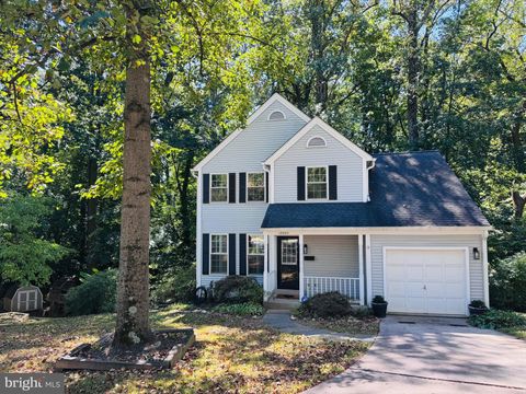 Photo of 10502 Drumm Avenue, KENSINGTON, MD 20895 (MLS # MDMC2190446) Photo of 10502 Drumm Avenue, KENSINGTON, MD 20895 (MLS # MDMC2190446)