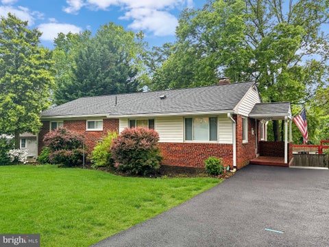 Homes For Rent - 7030 Donna Circle<br/> ANNANDALE, VA 22003