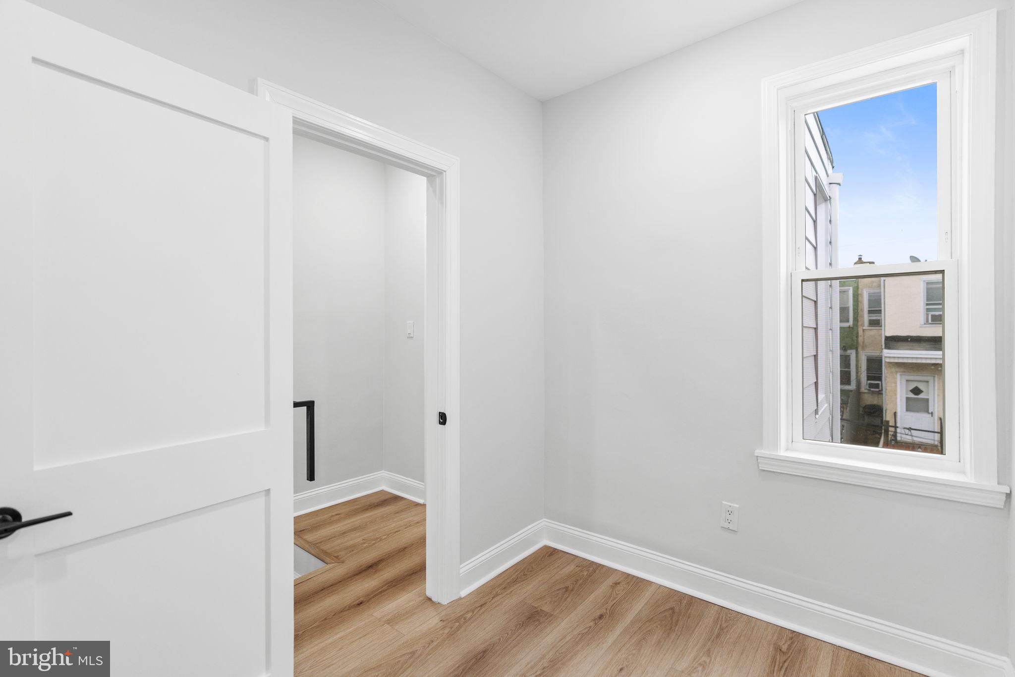 PORT RICHMOND - Residential