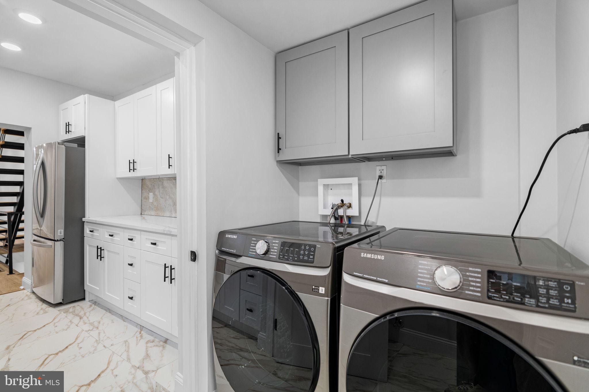 PORT RICHMOND - Residential