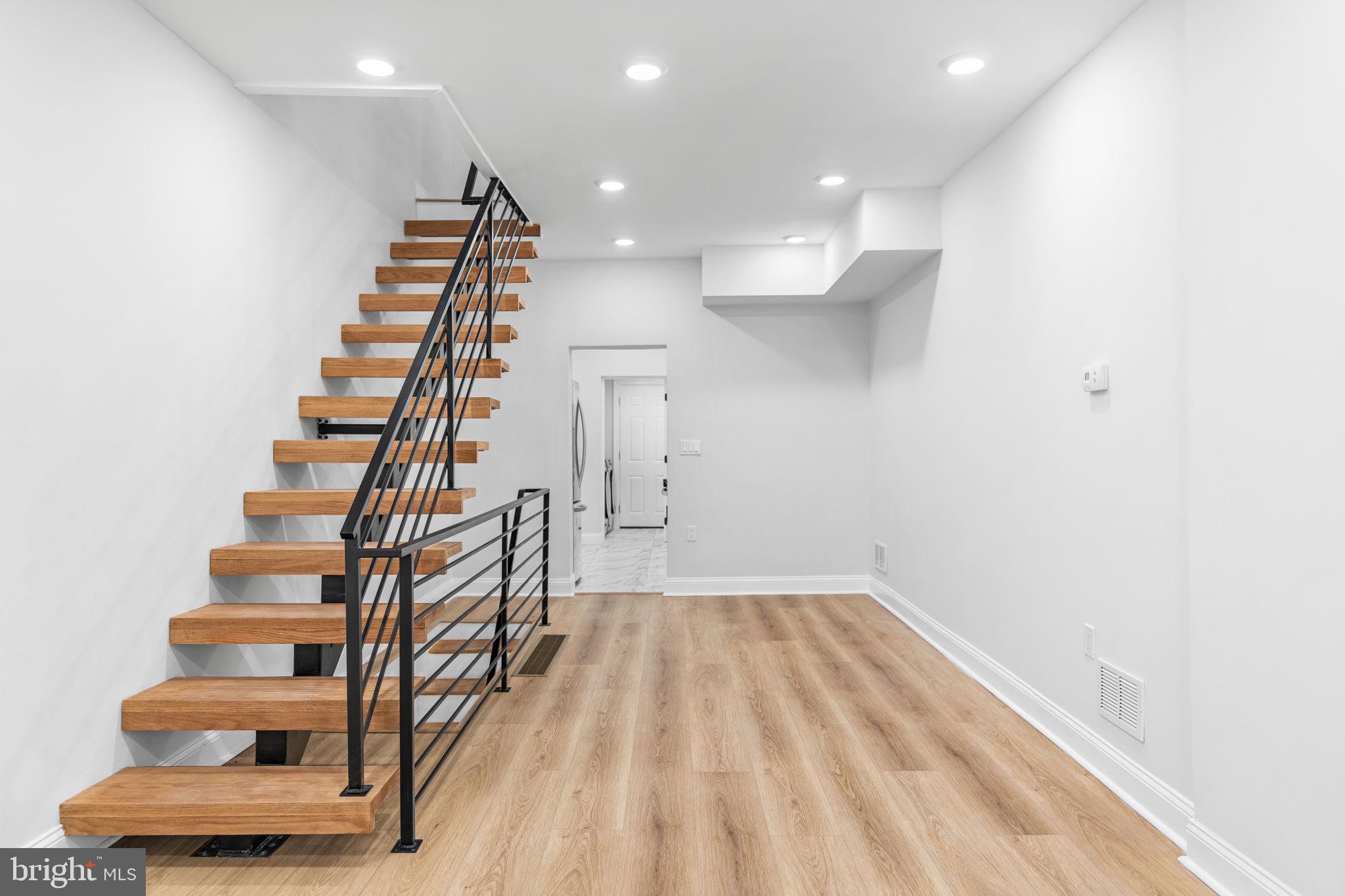 PORT RICHMOND - Residential