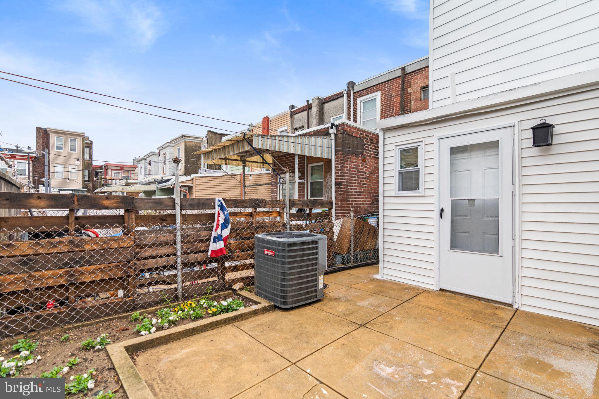 PORT RICHMOND - Residential