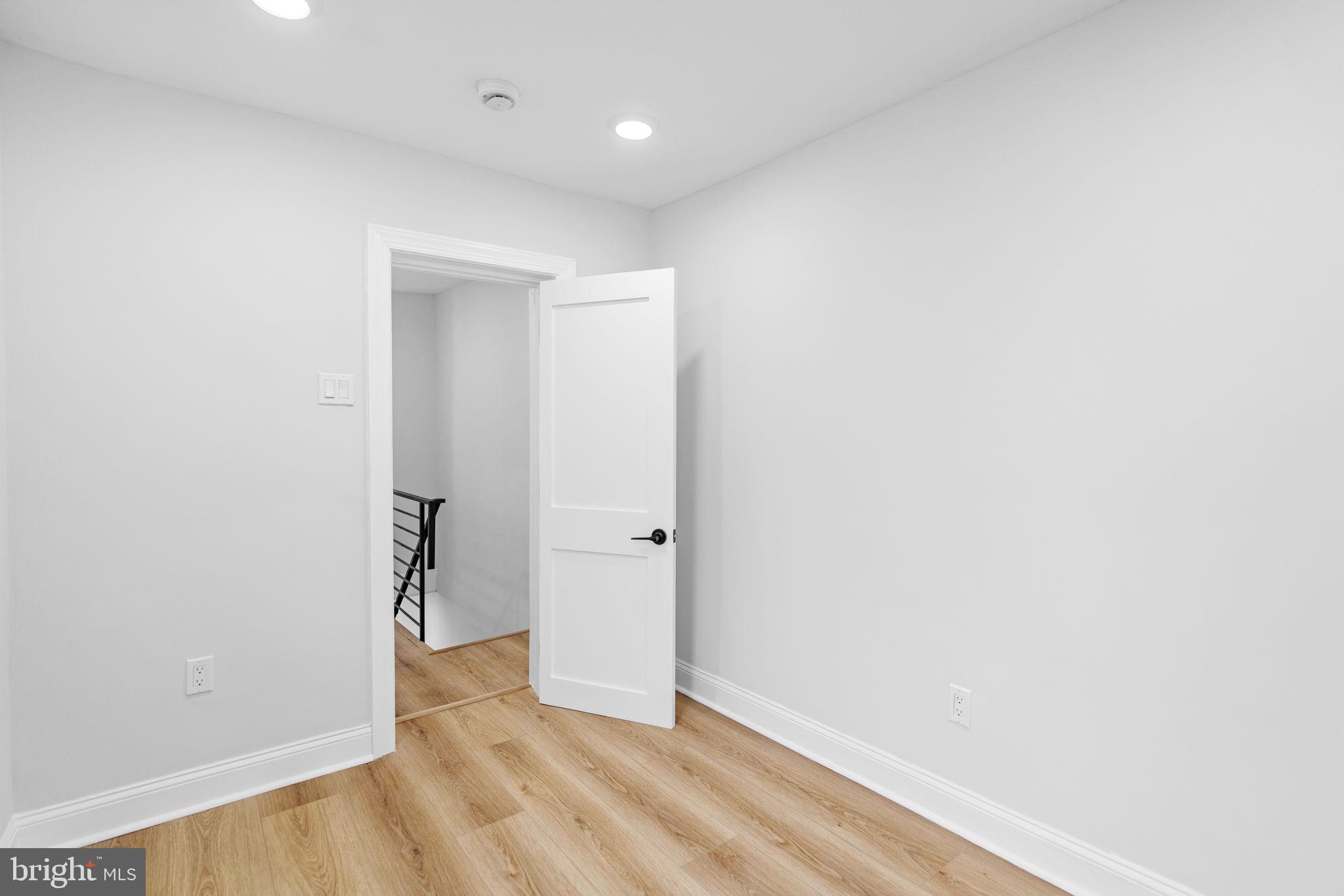 PORT RICHMOND - Residential