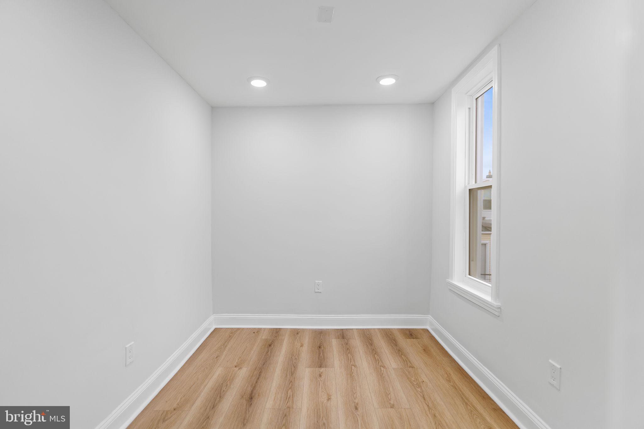 PORT RICHMOND - Residential