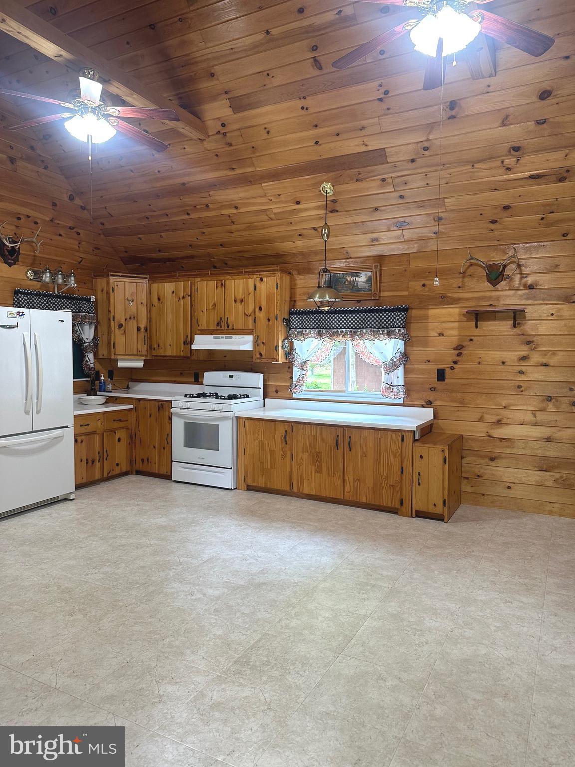 MONTGOMERY TWP - Residential
