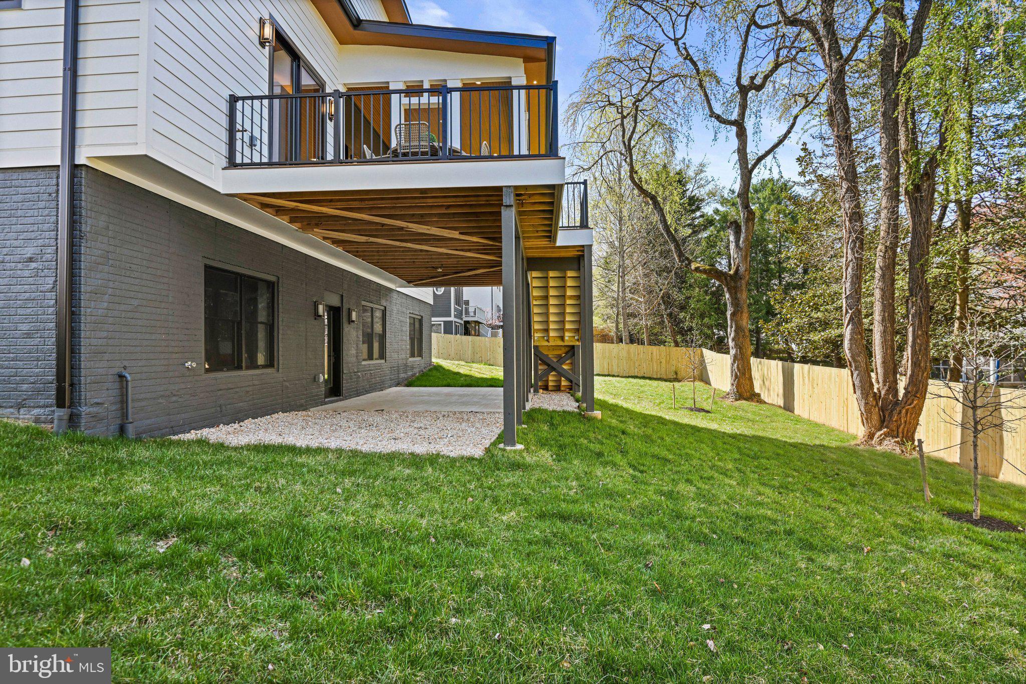 WEST LANGLEY - Residential