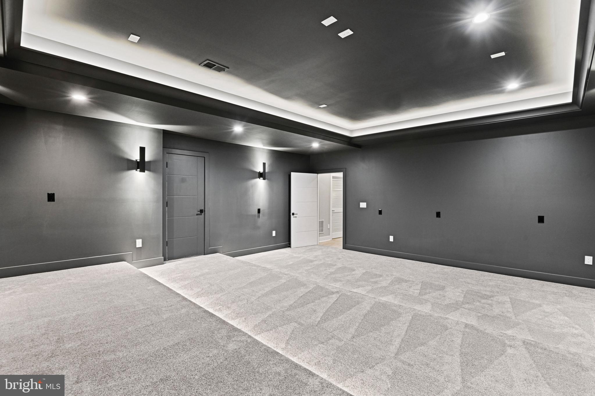 WEST LANGLEY - Residential