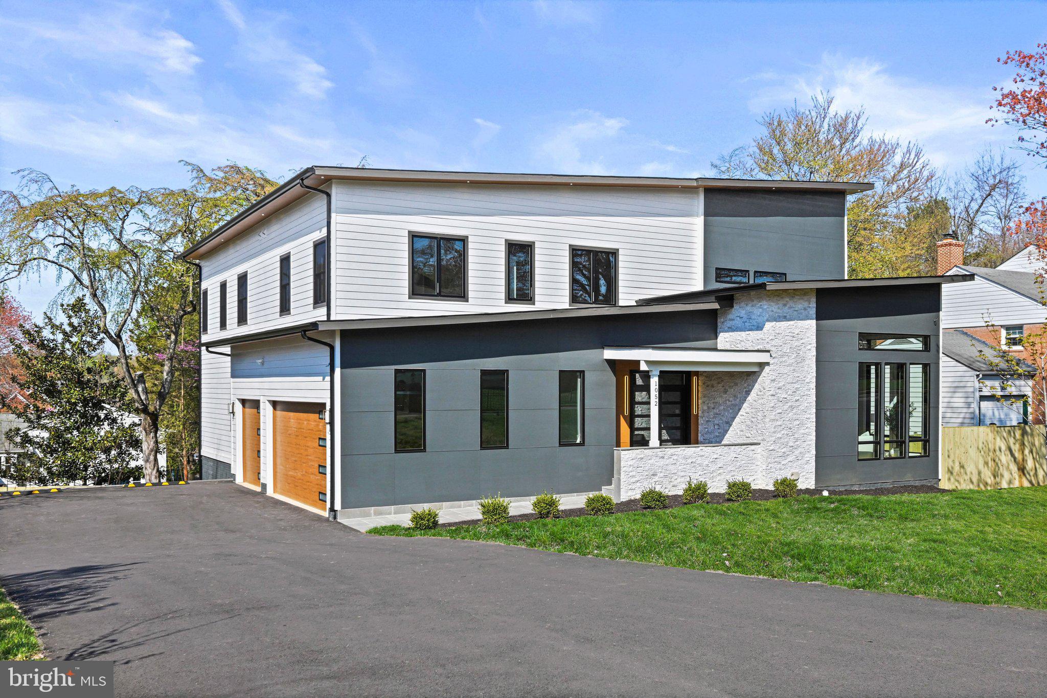 1052 BALLS HILL ROAD