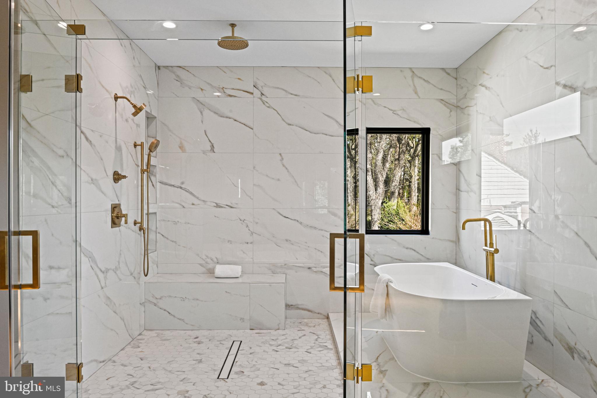 WEST LANGLEY - Residential