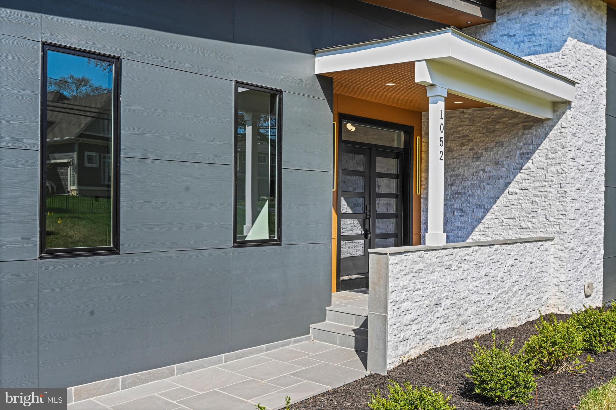 1052 BALLS HILL ROAD