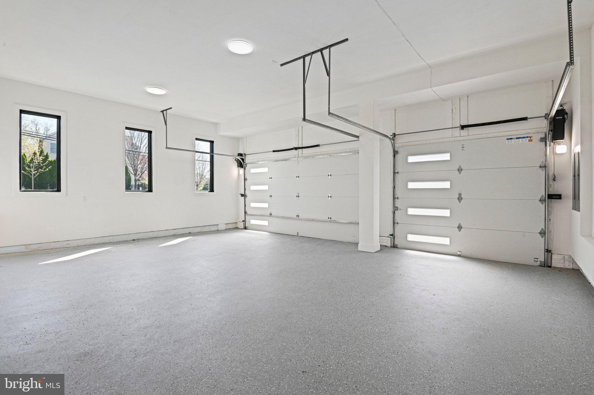 WEST LANGLEY - Residential