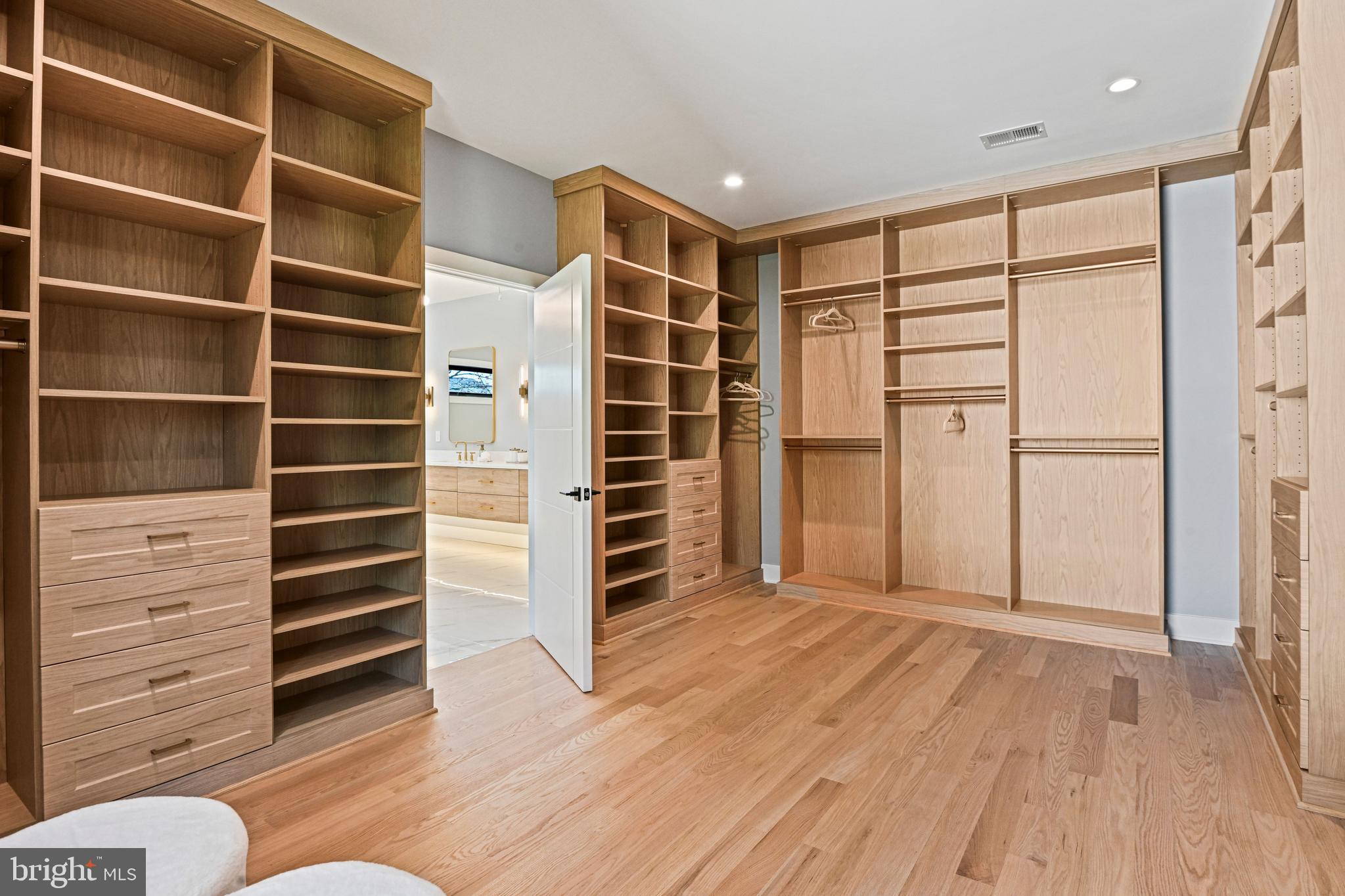 WEST LANGLEY - Residential