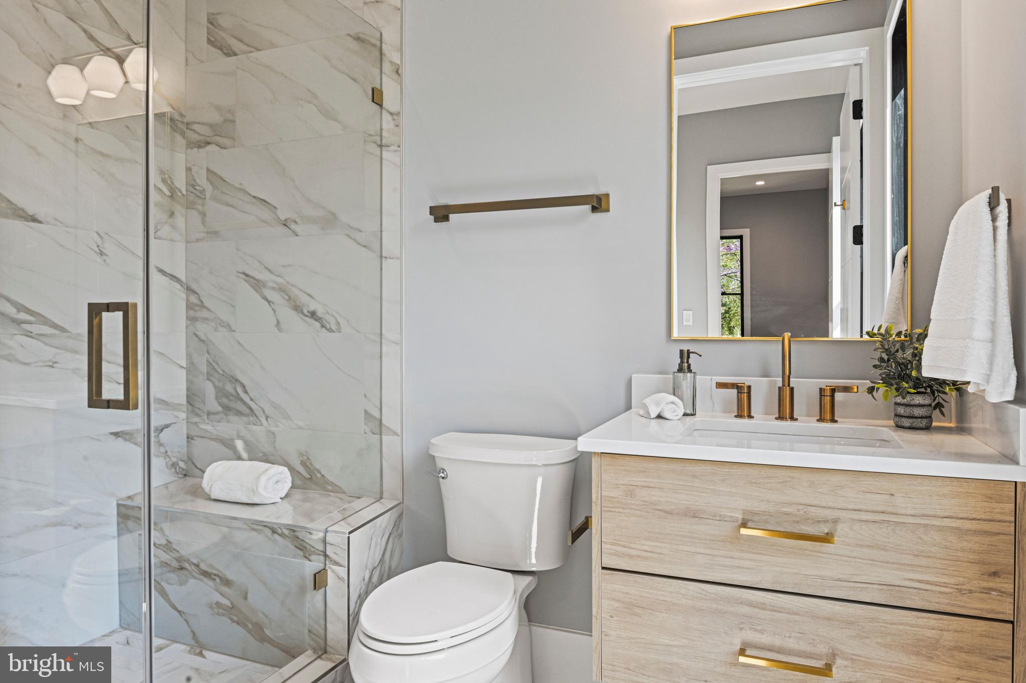 WEST LANGLEY - Residential