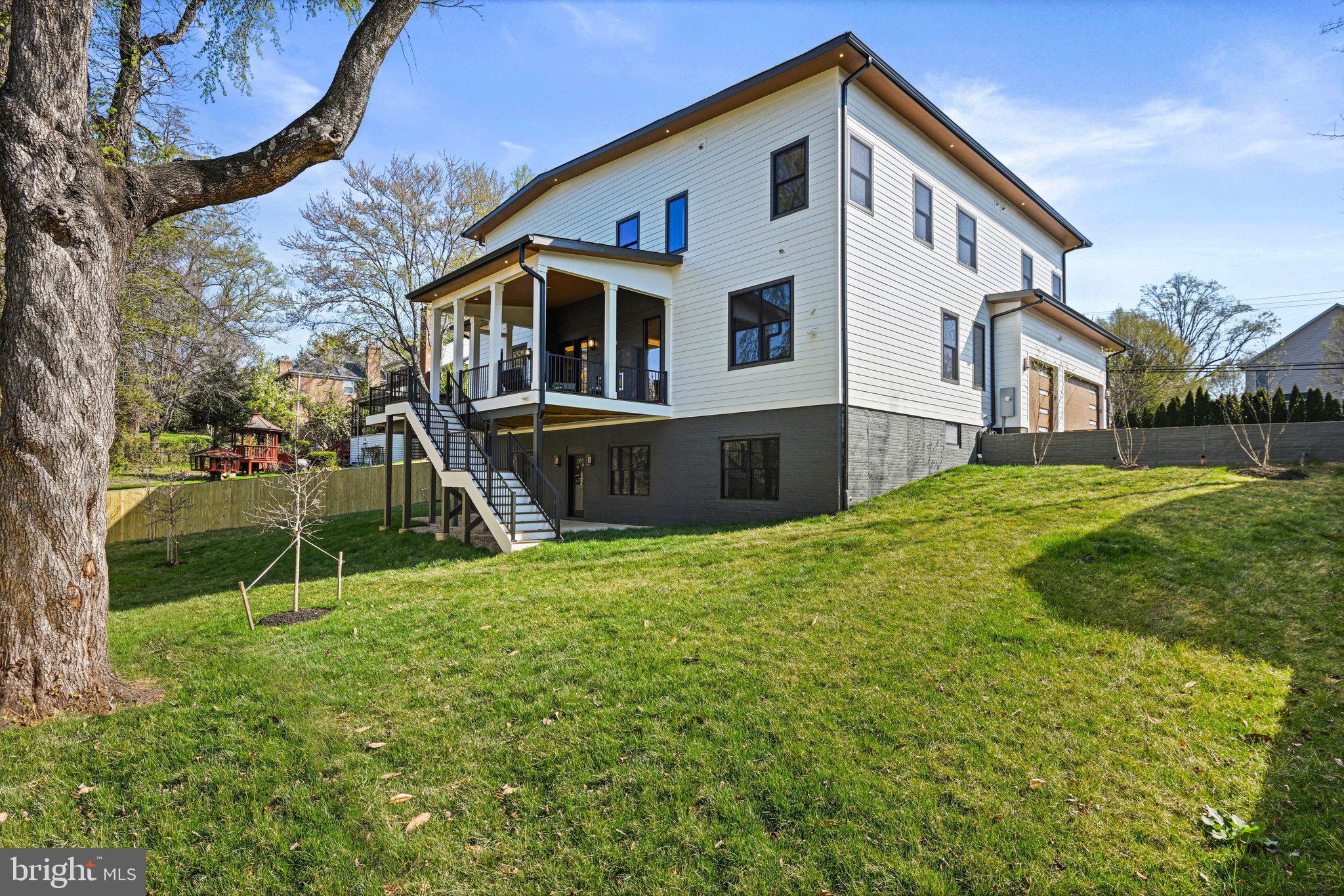 WEST LANGLEY - Residential