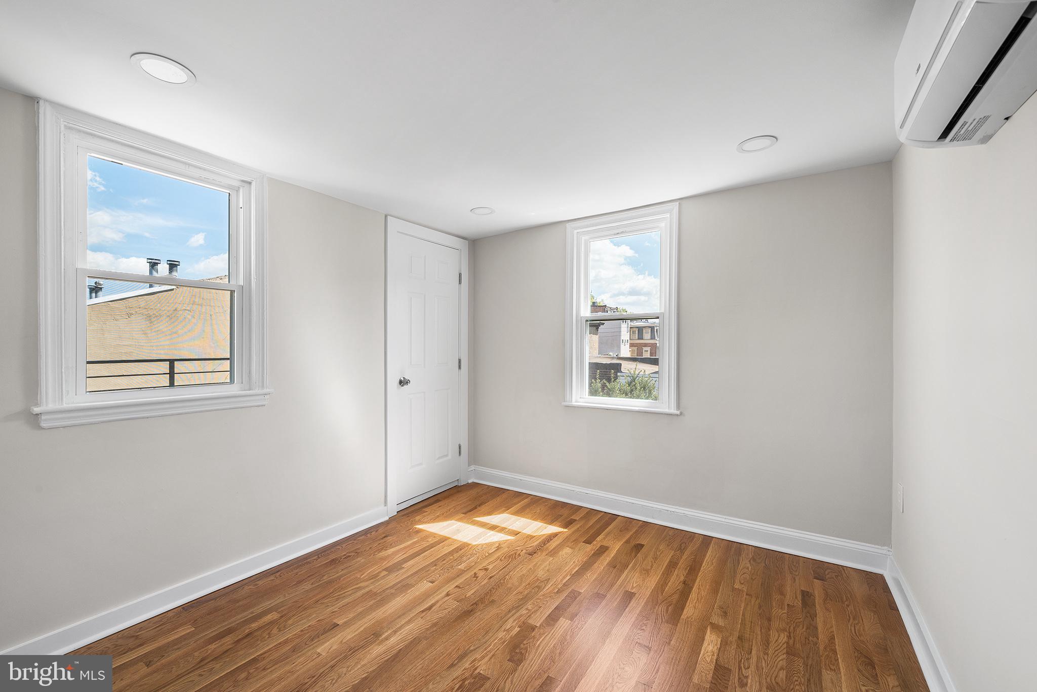 ART MUSEUM AREA - Residential Lease