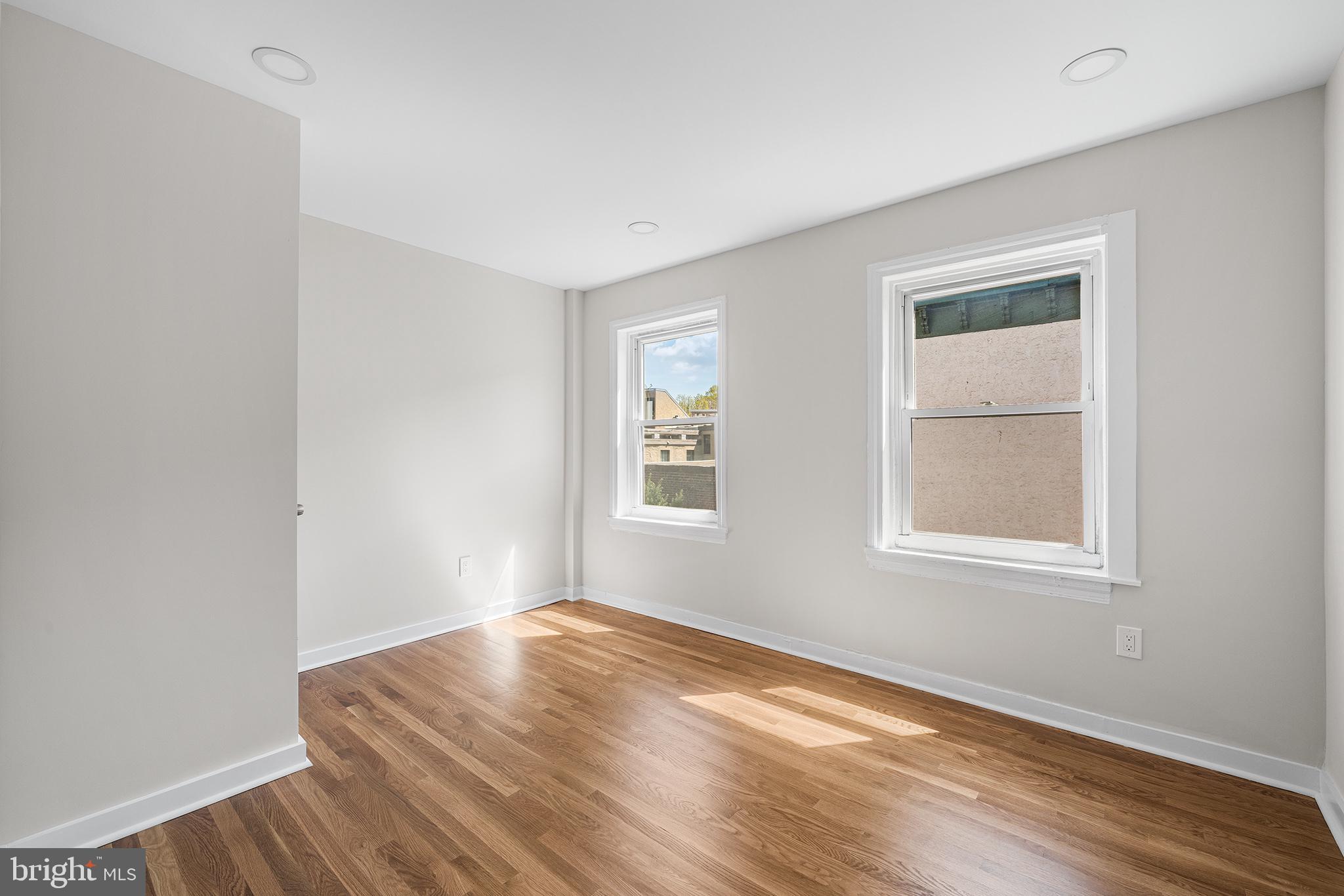 ART MUSEUM AREA - Residential Lease