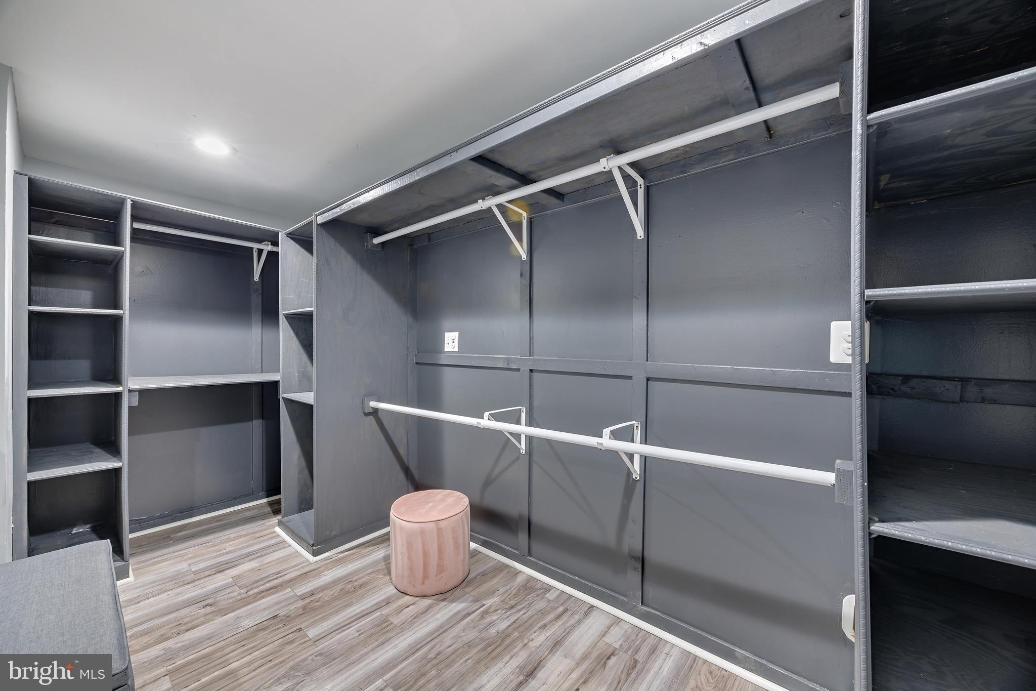 SUNNY ACRES - Residential