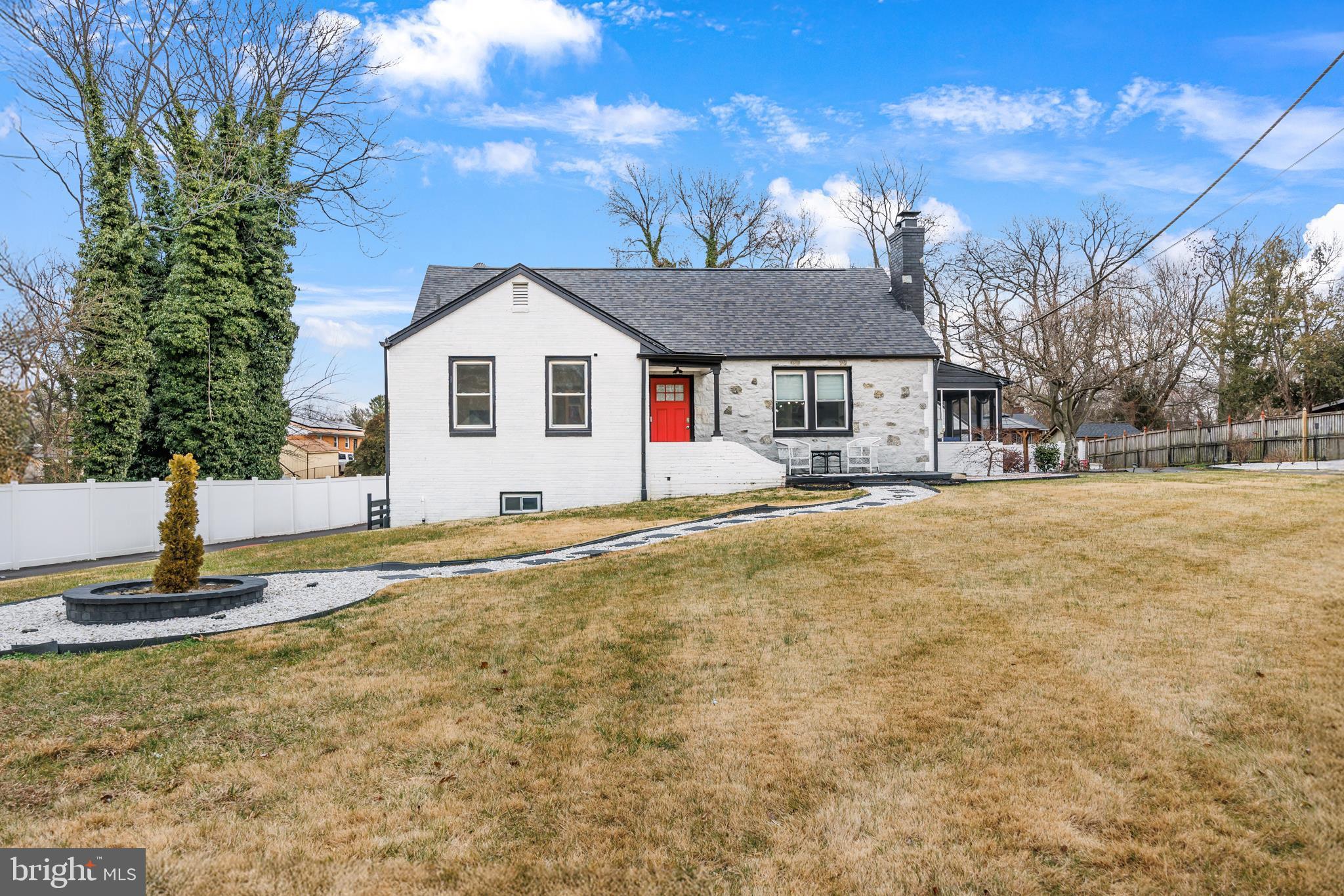 SUNNY ACRES - Residential