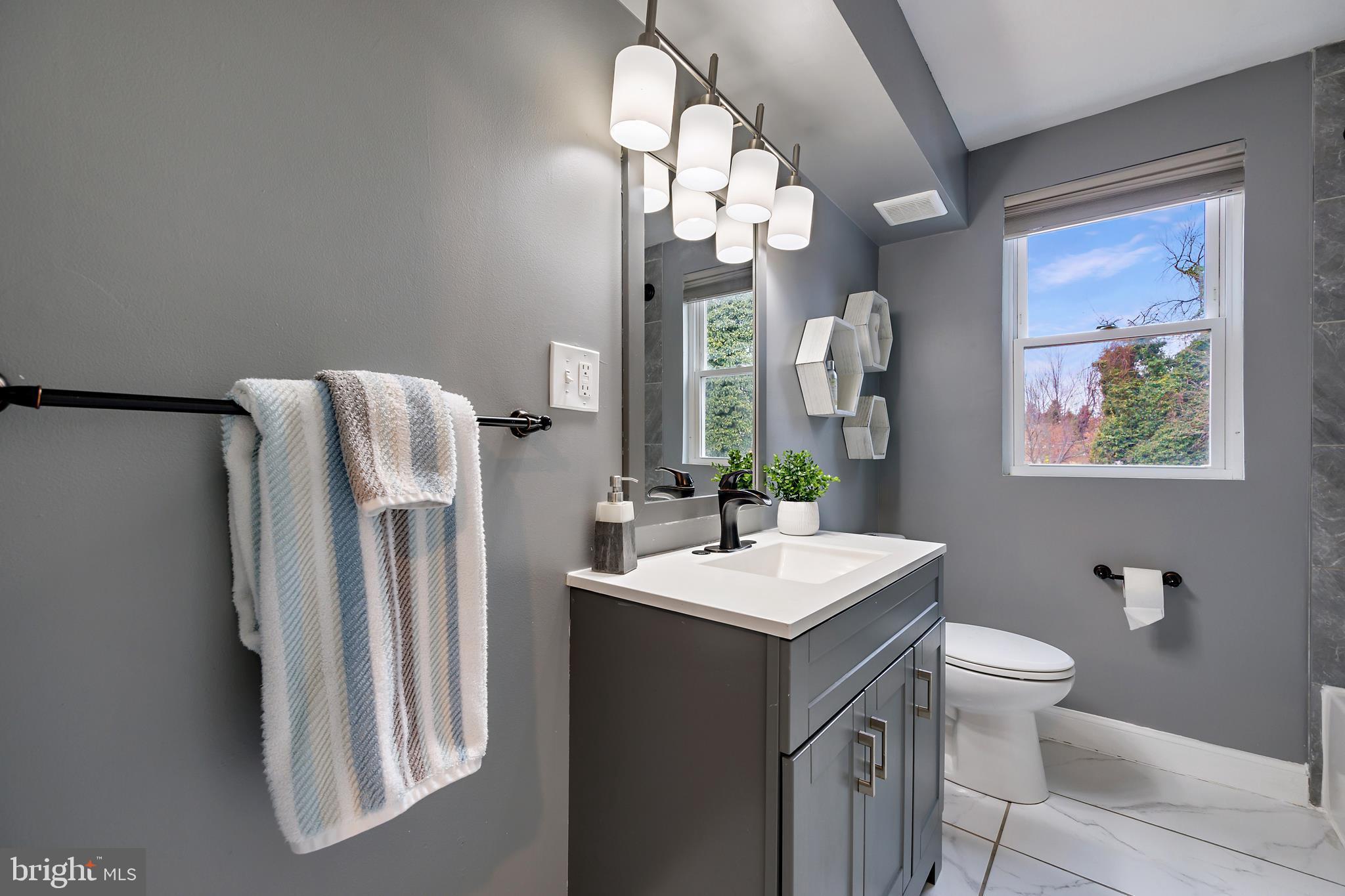 SUNNY ACRES - Residential