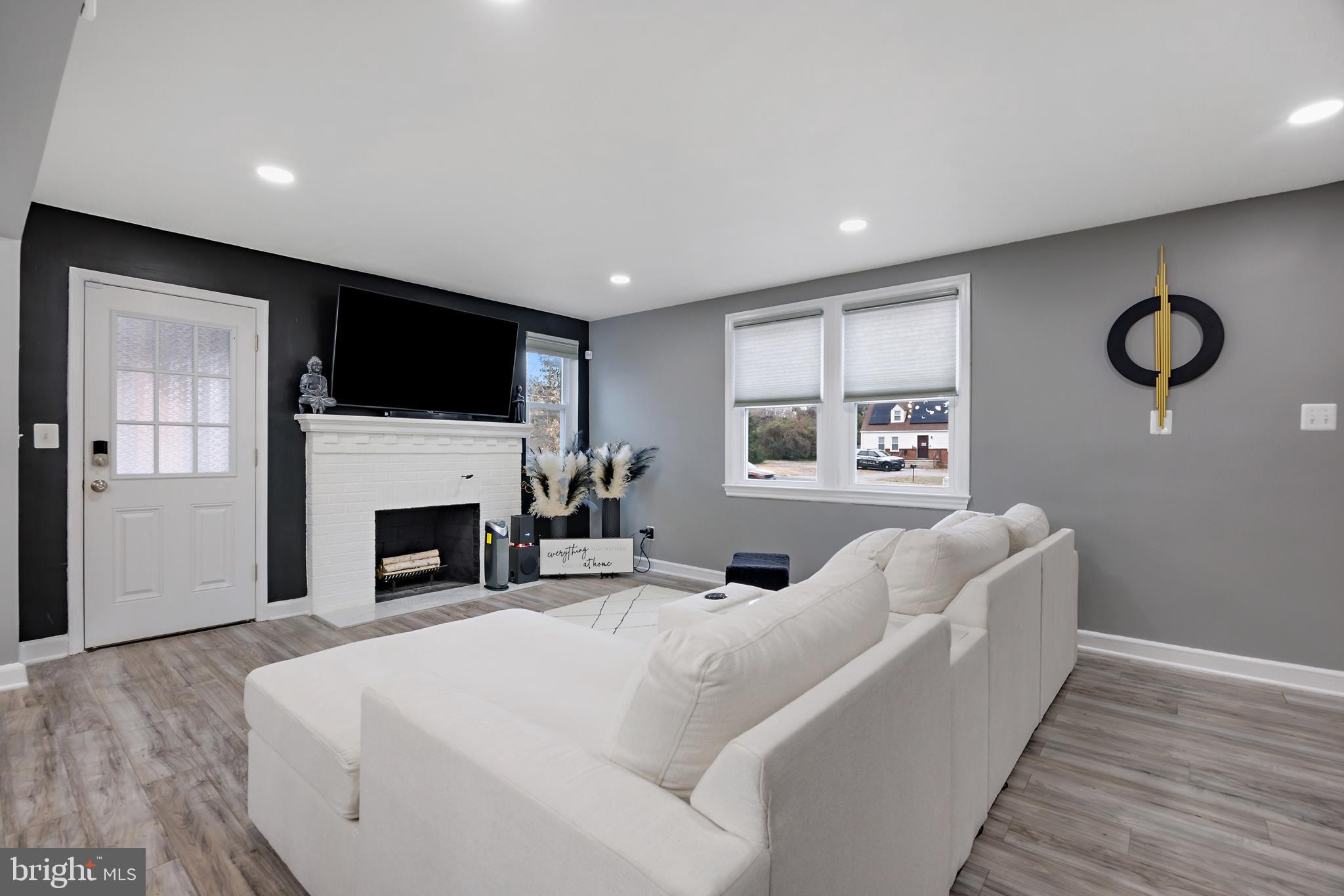 SUNNY ACRES - Residential