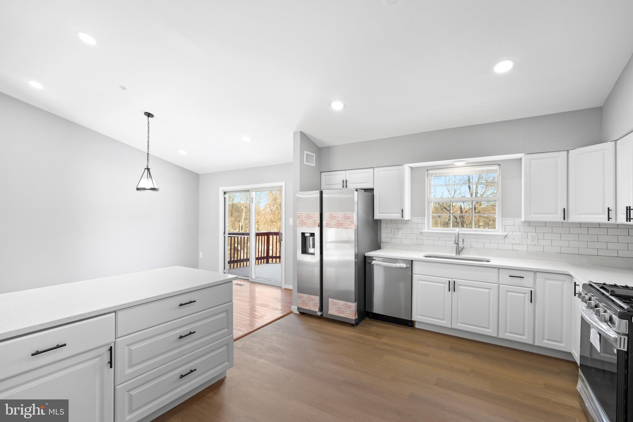 BARNABY VILLAGE - Residential