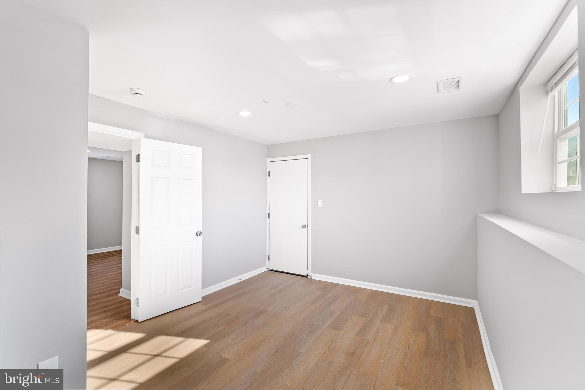 BARNABY VILLAGE - Residential